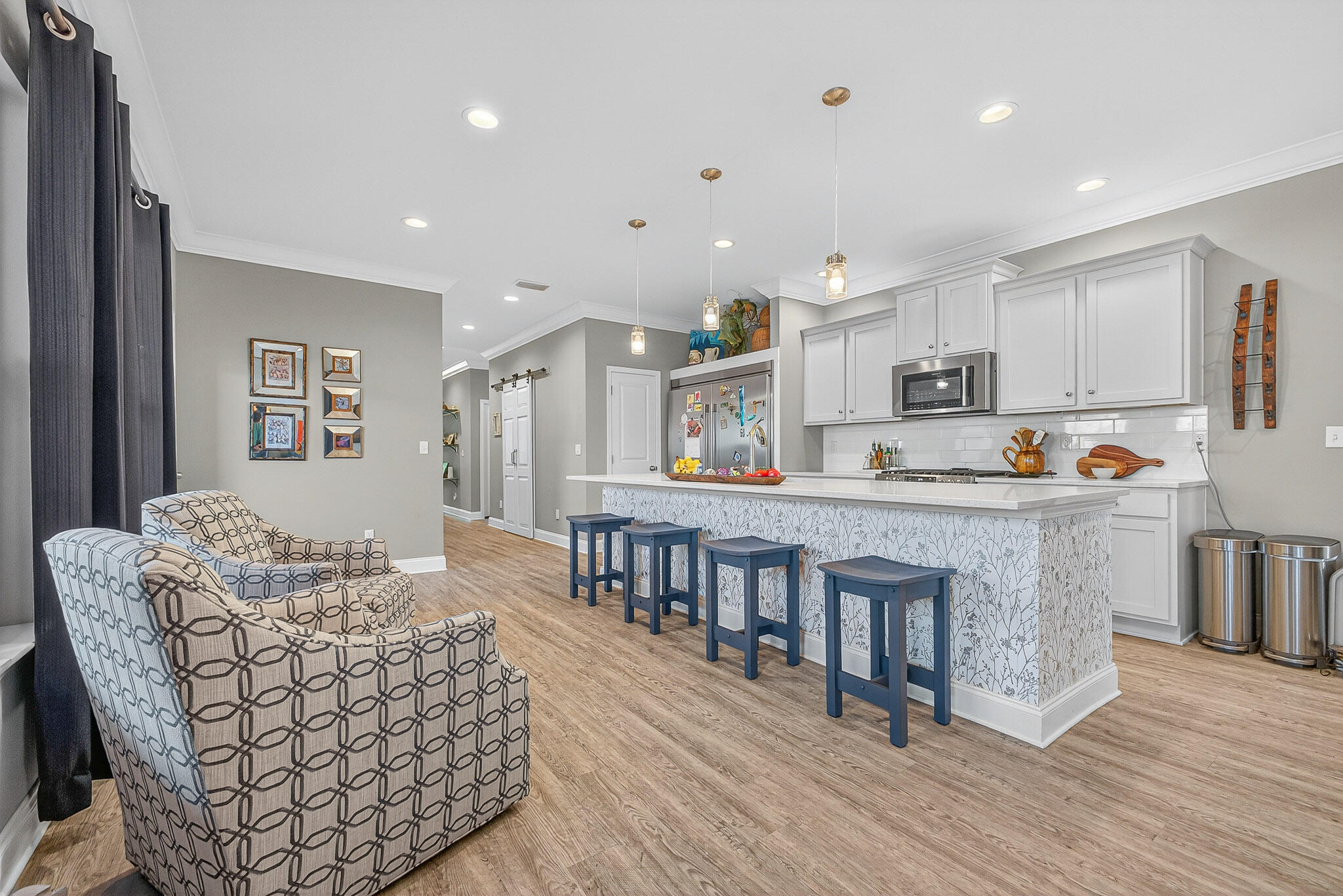 61B 6Th Street