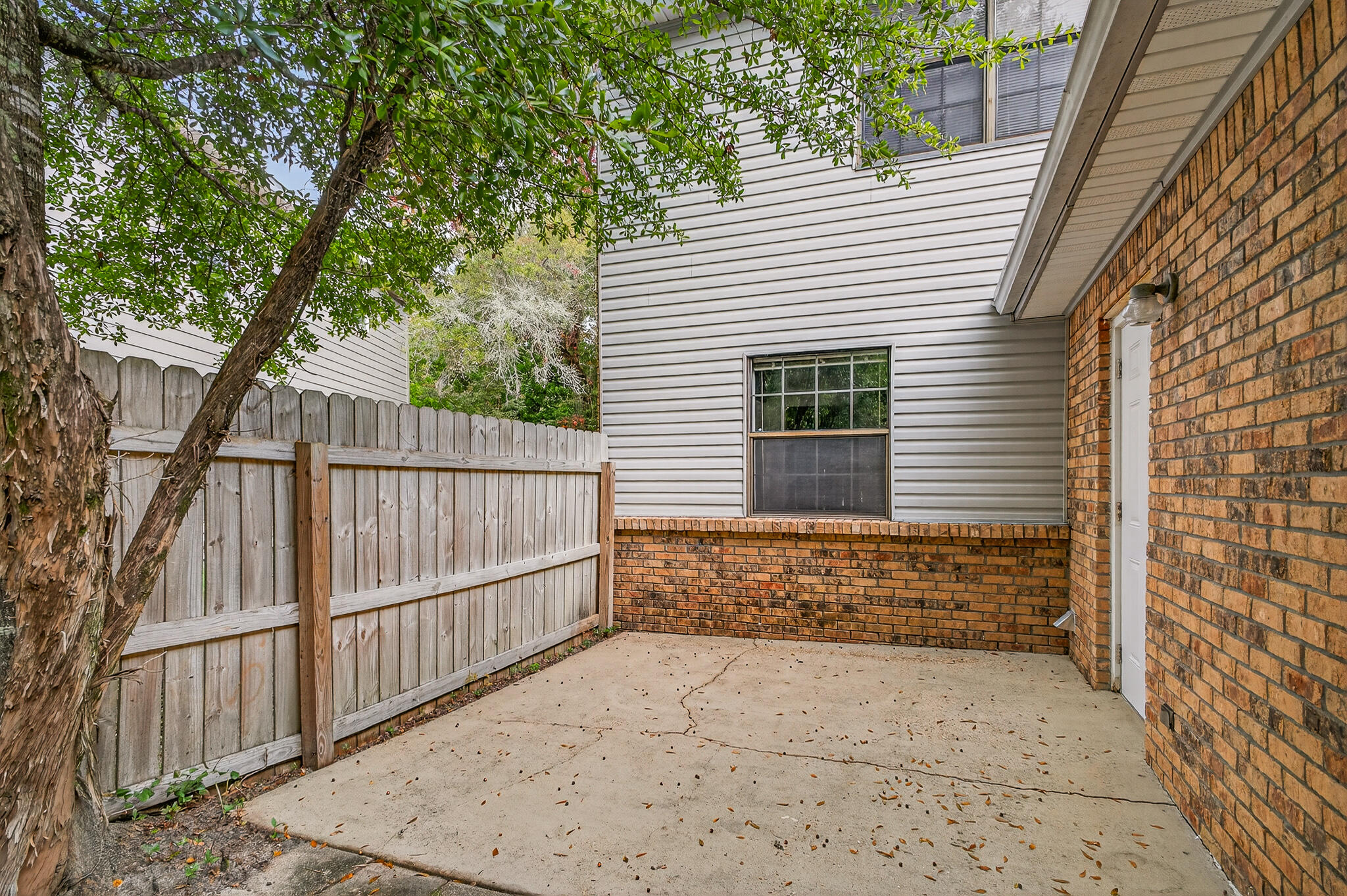 96 NE Yacht Club Drive UNIT 1