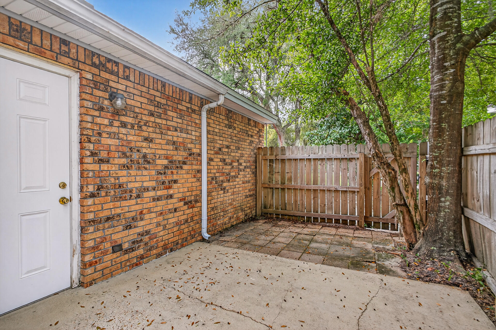 96 NE Yacht Club Drive UNIT 1