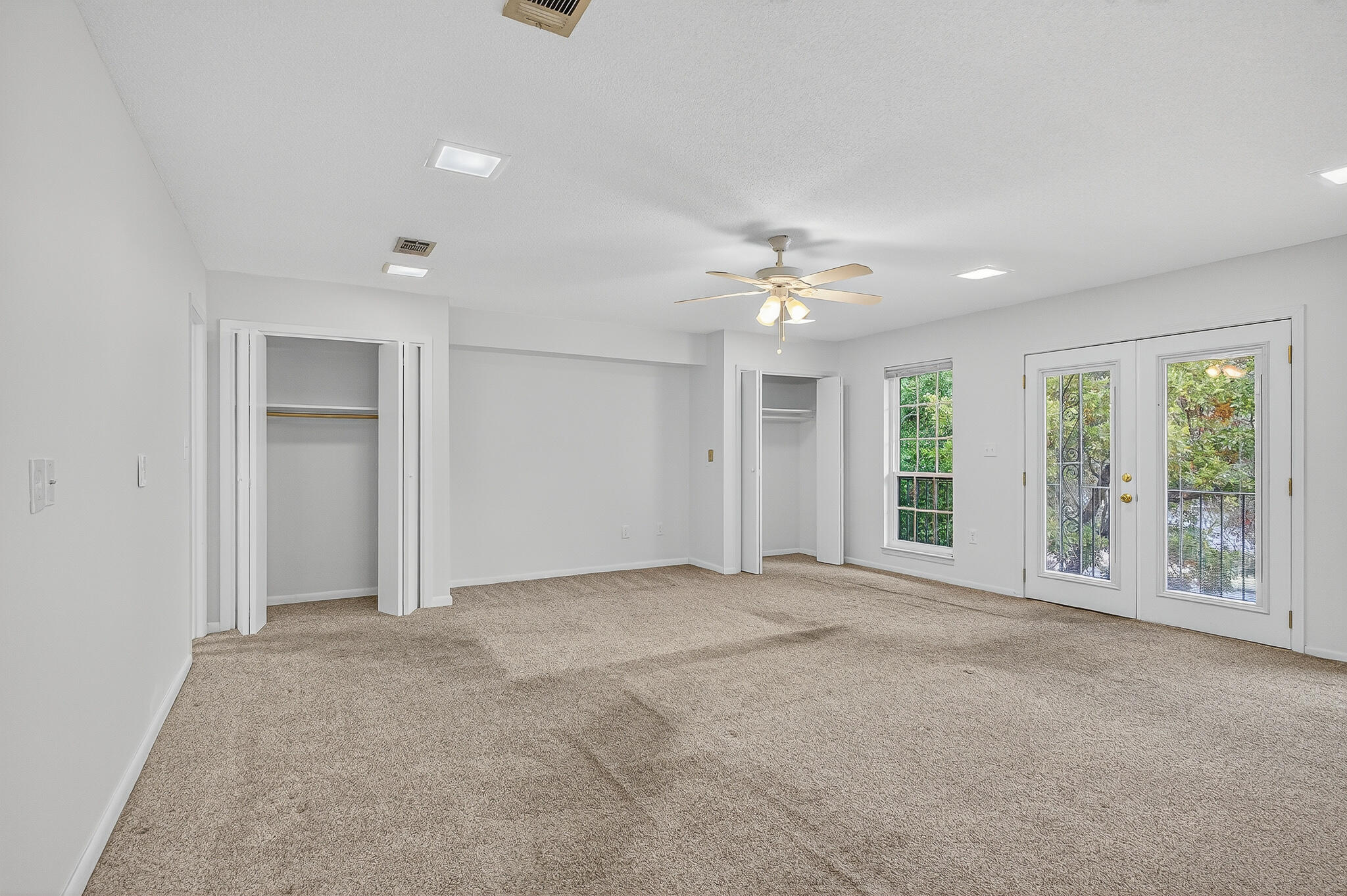 96 NE Yacht Club Drive UNIT 1