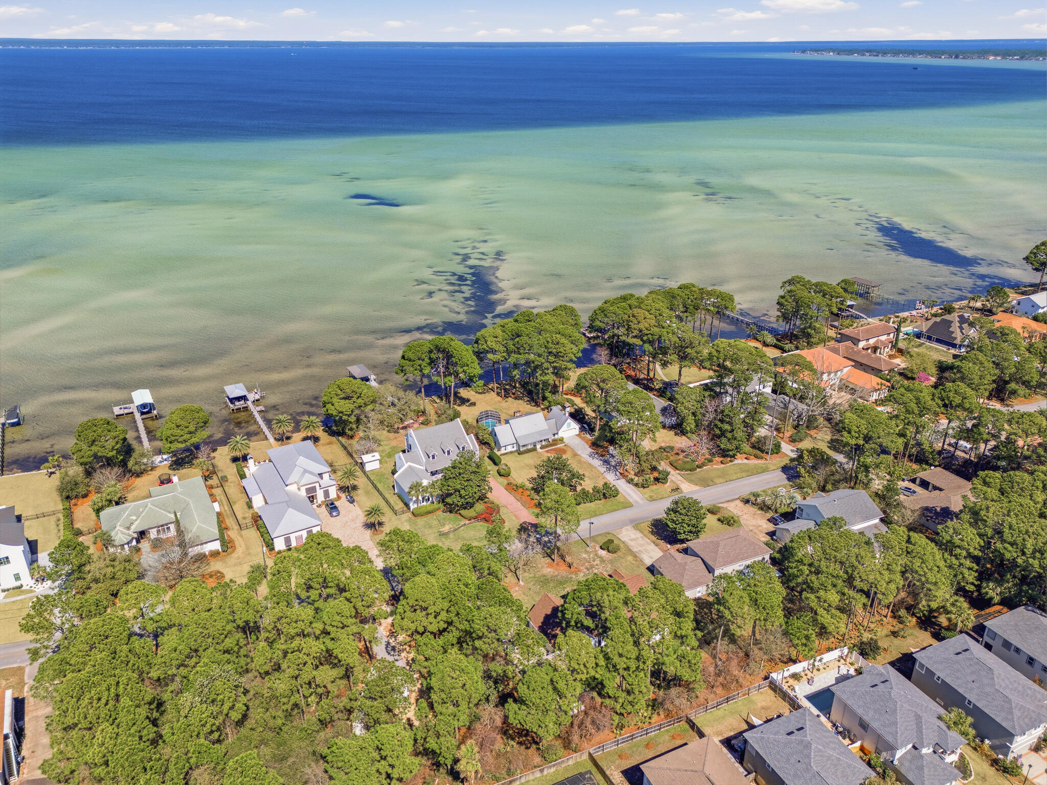186 Bayshore Drive