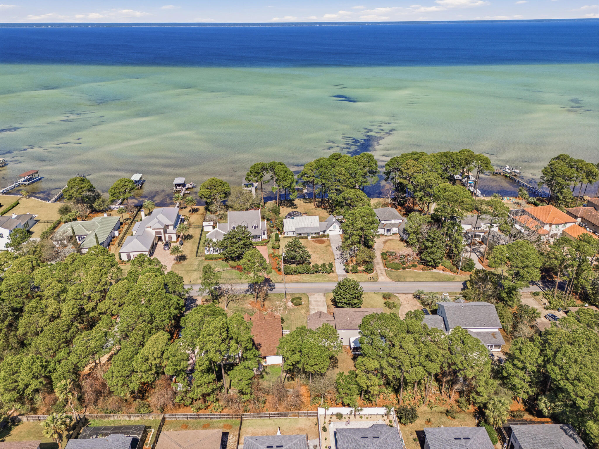186 Bayshore Drive