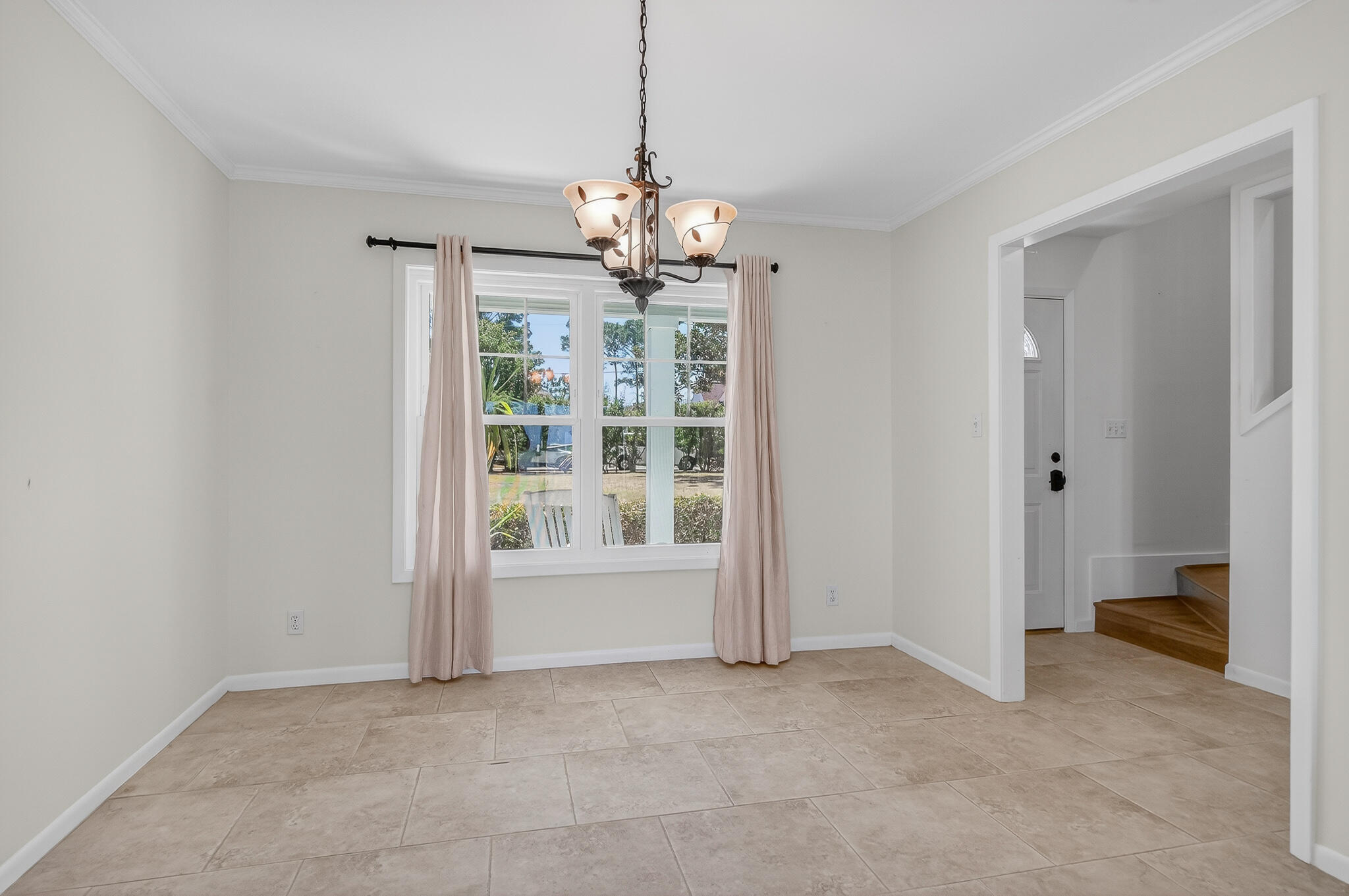 186 Bayshore Drive