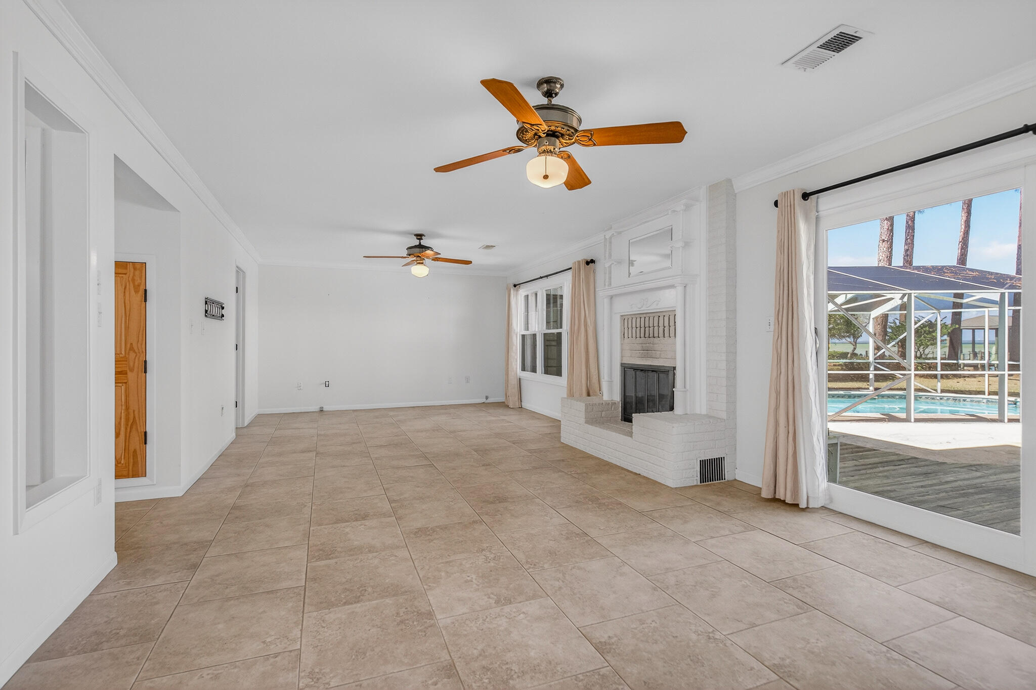 186 Bayshore Drive