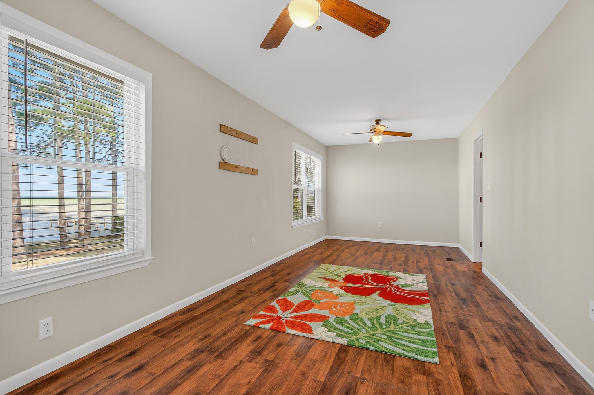 186 Bayshore Drive