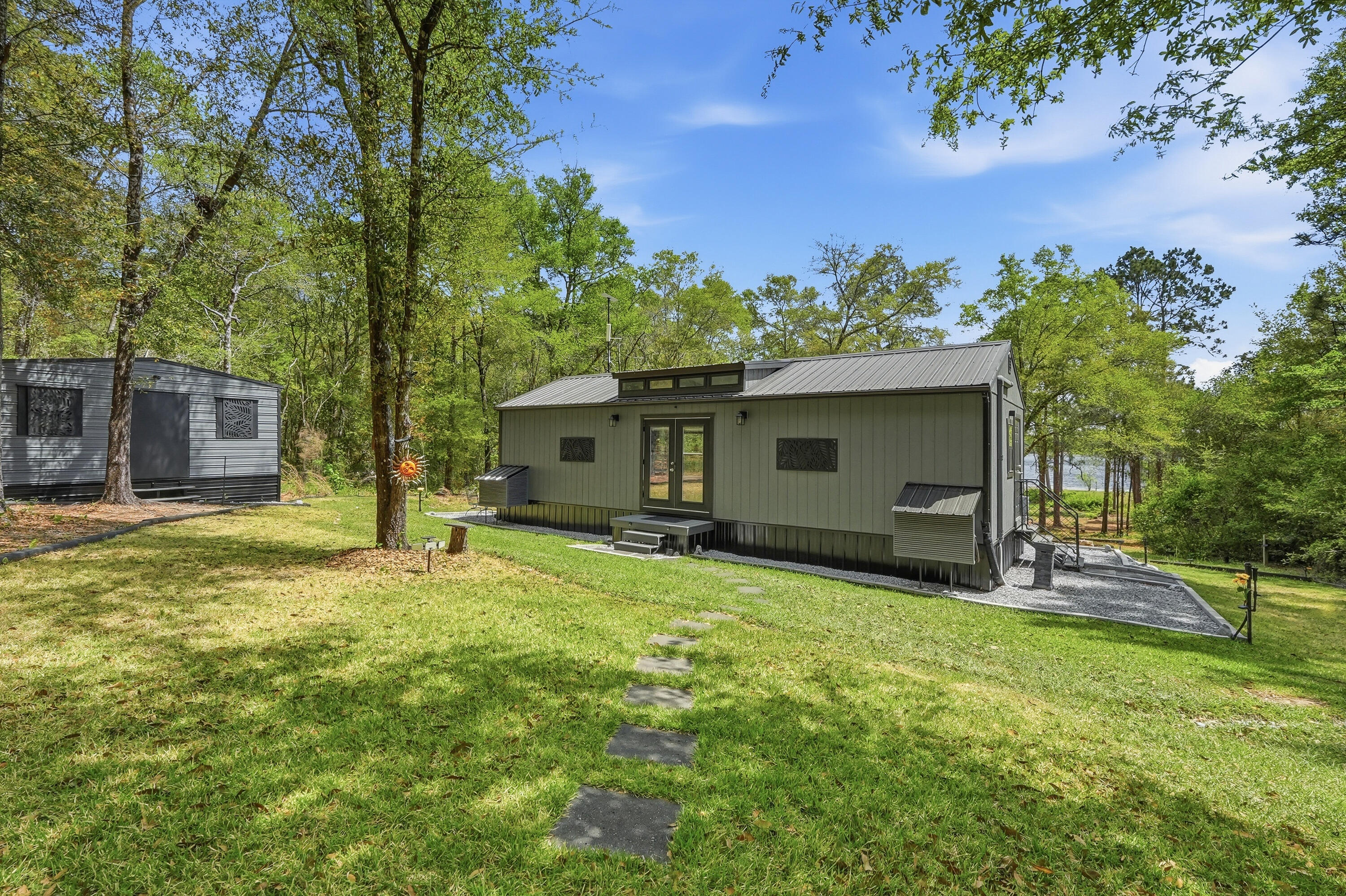 401 Holley King Road, DeFuniak Springs