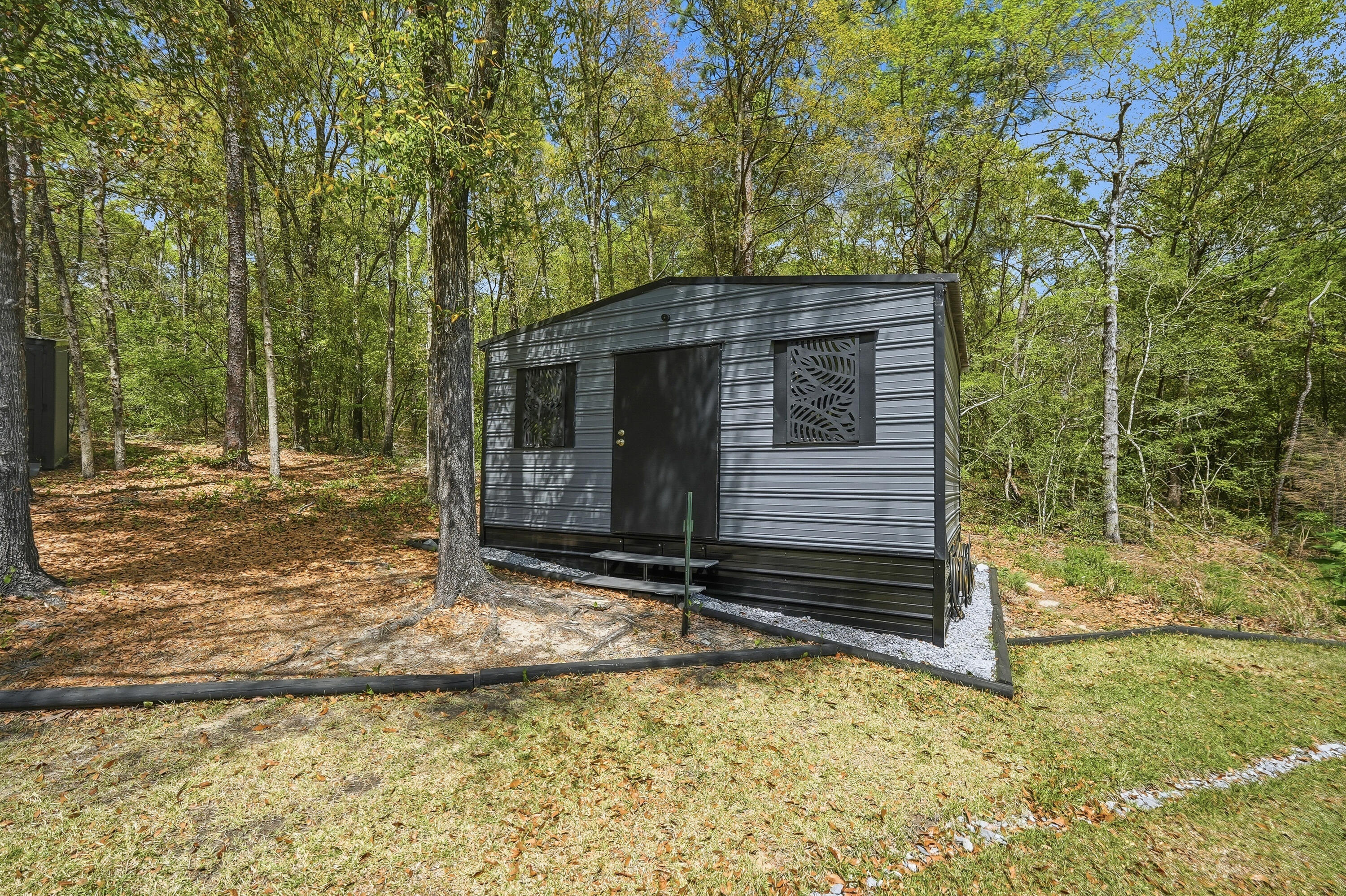 401 Holley King Road, DeFuniak Springs