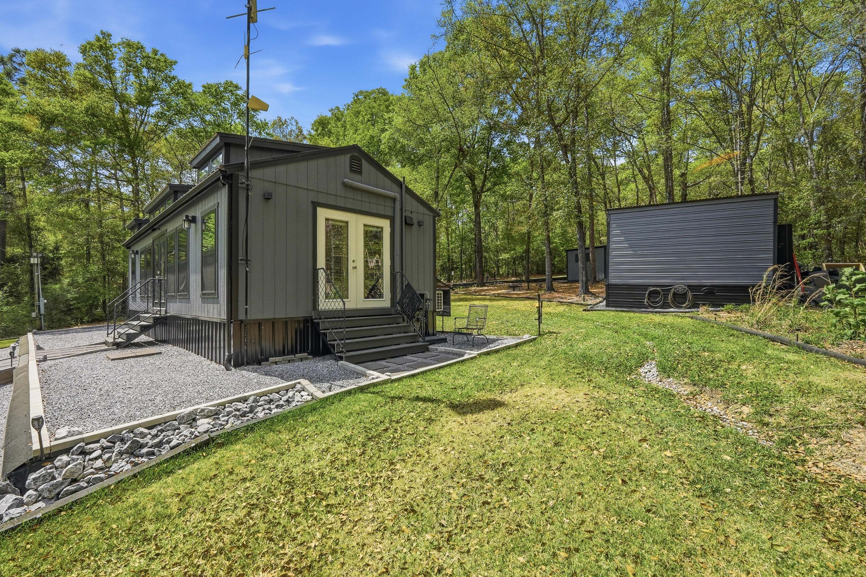 401 Holley King Road, DeFuniak Springs