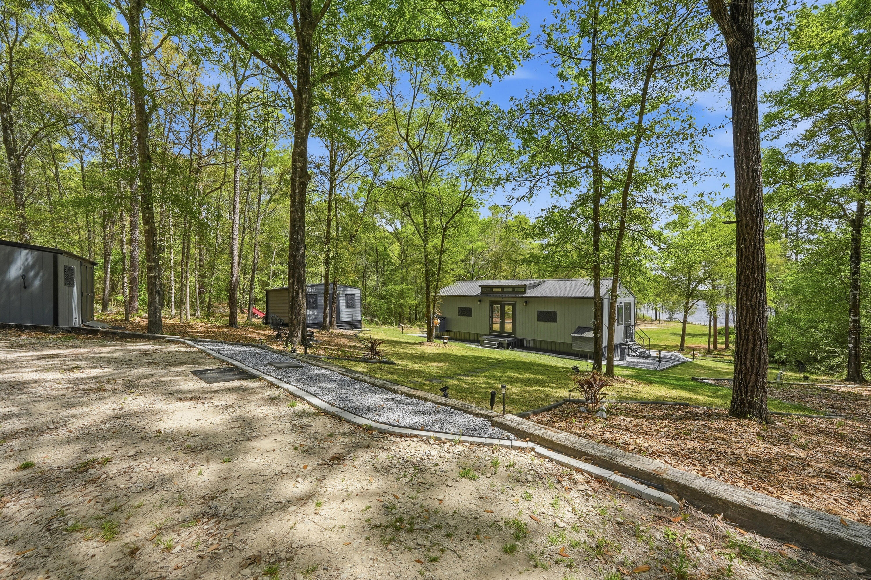 401 Holley King Road, DeFuniak Springs