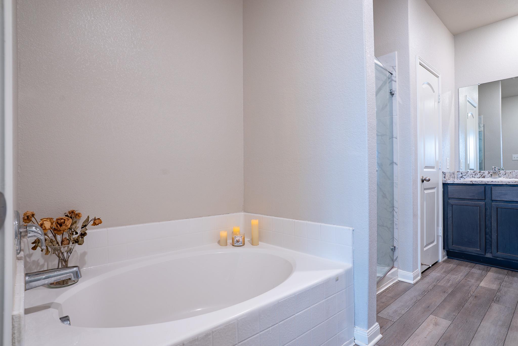 212 Star Spangled DR