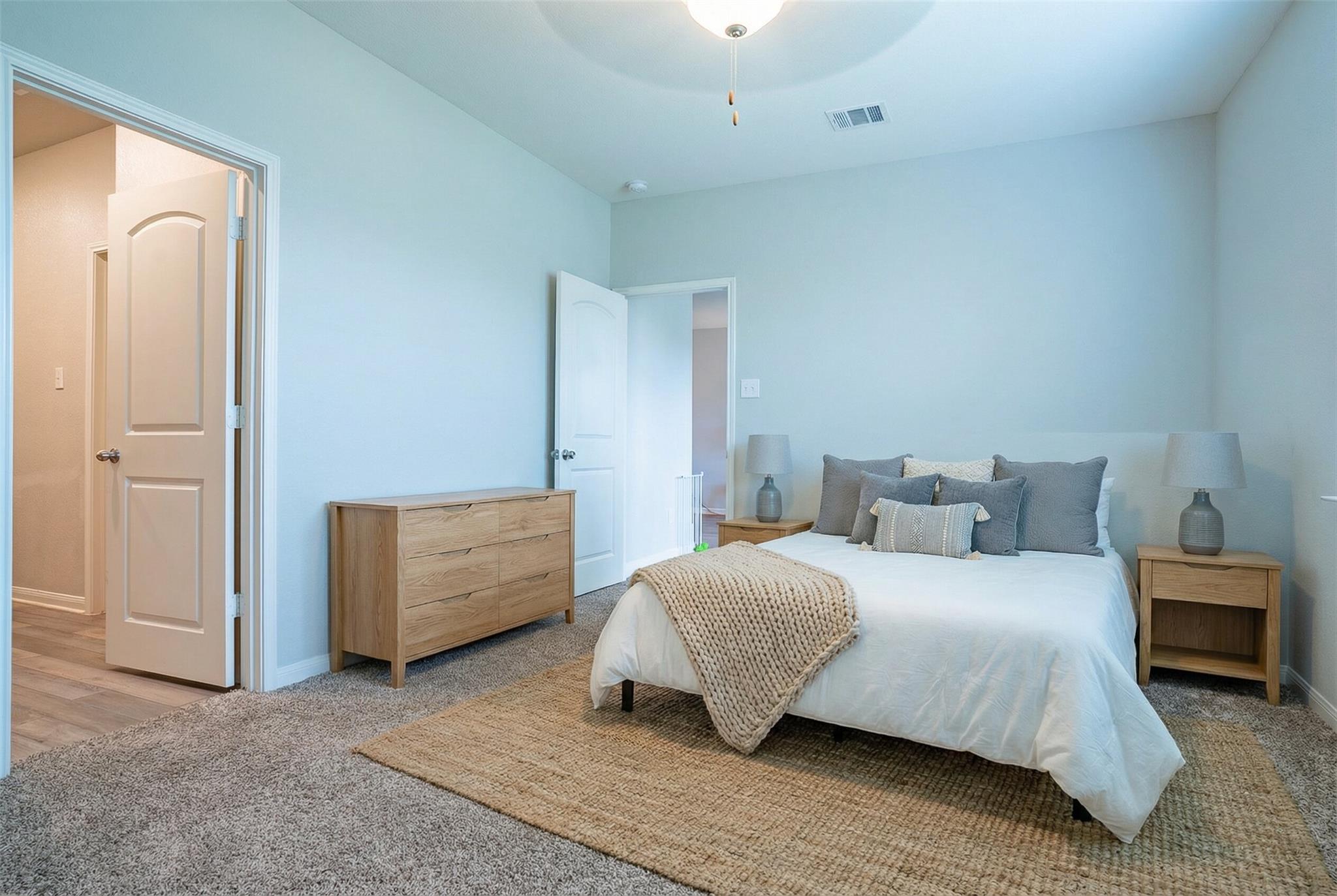 212 Star Spangled DR