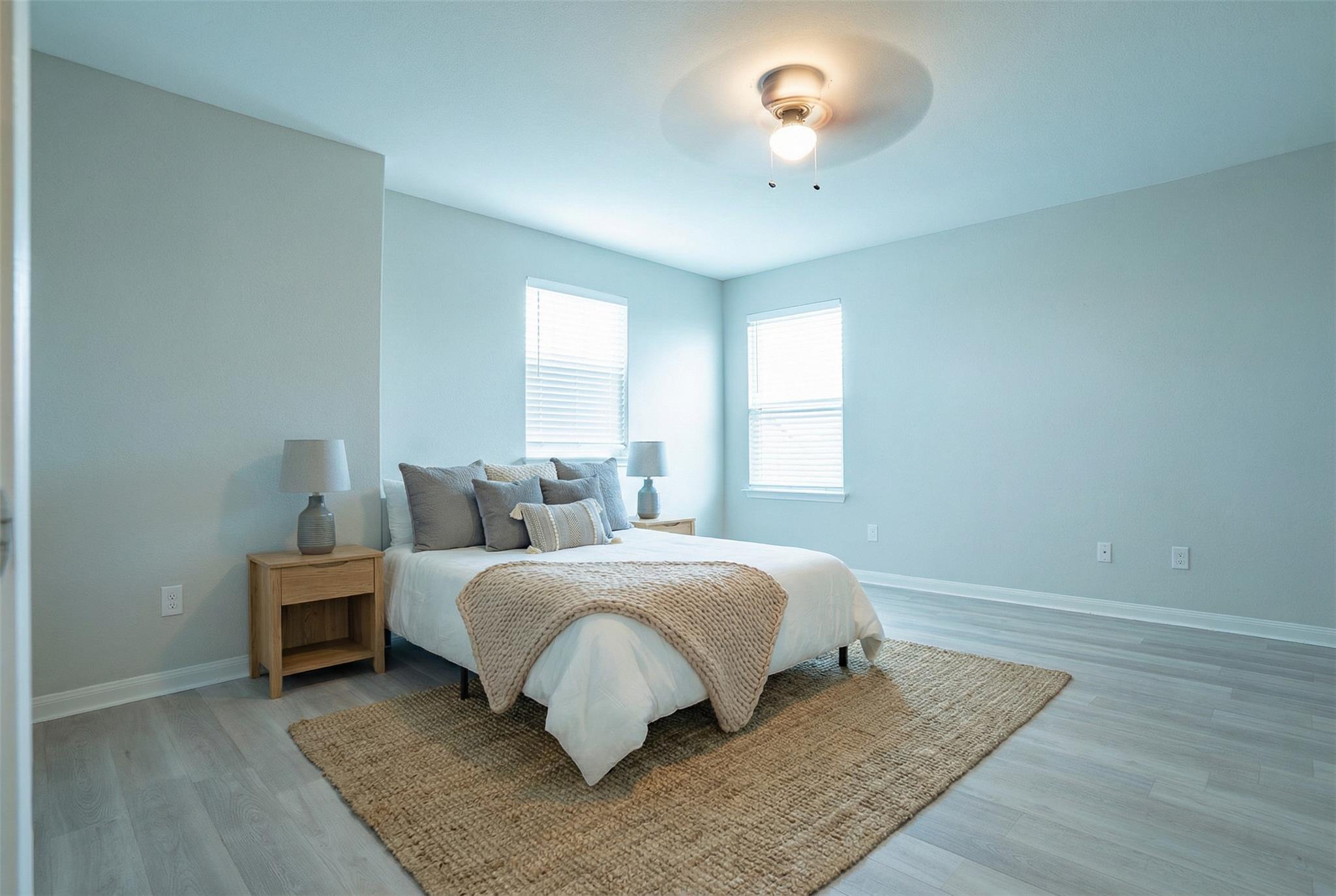 212 Star Spangled DR