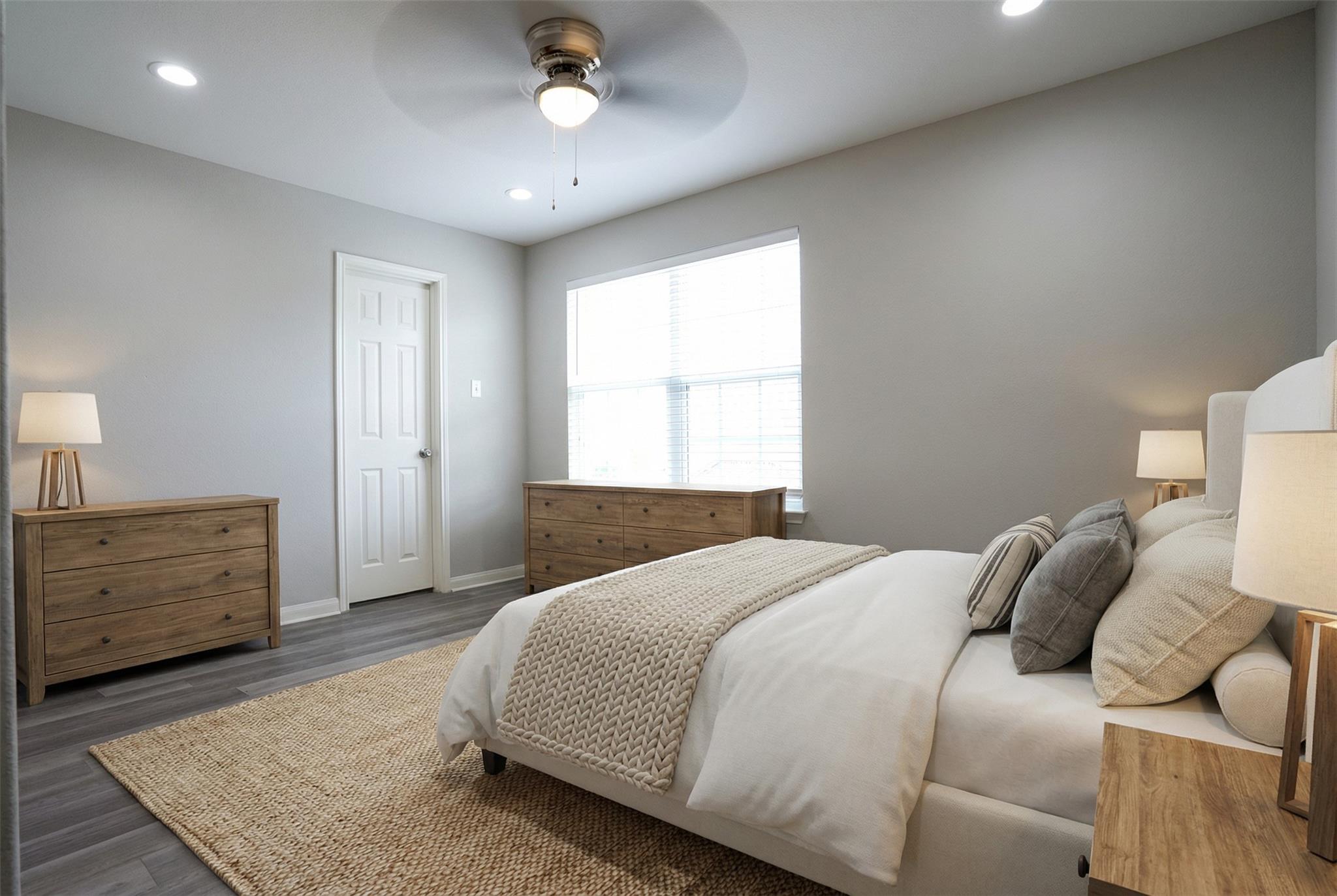 212 Star Spangled DR