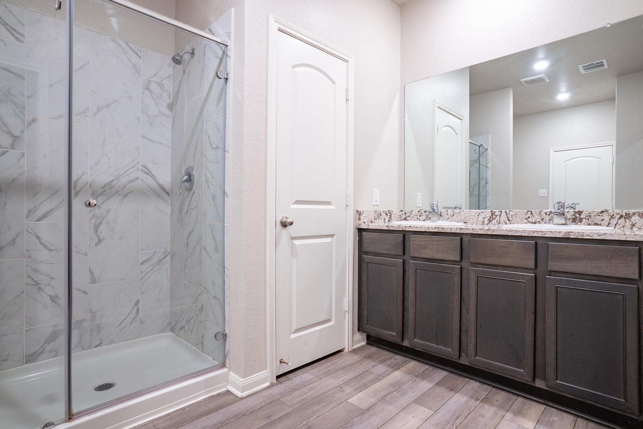 212 Star Spangled DR