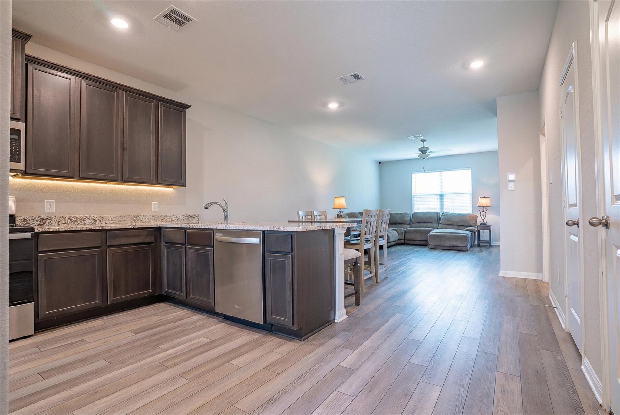 212 Star Spangled DR