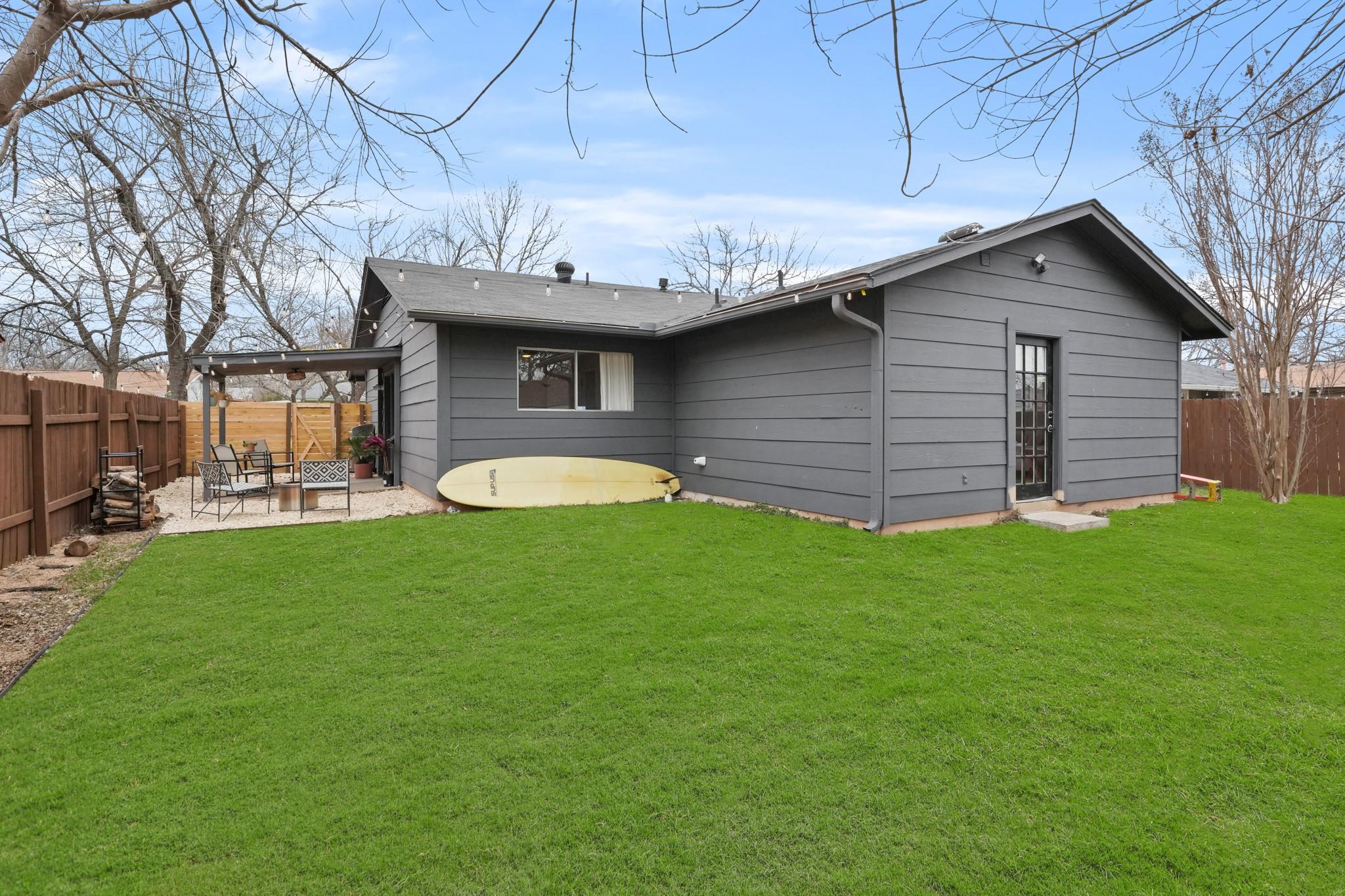 10009 Floyd DR