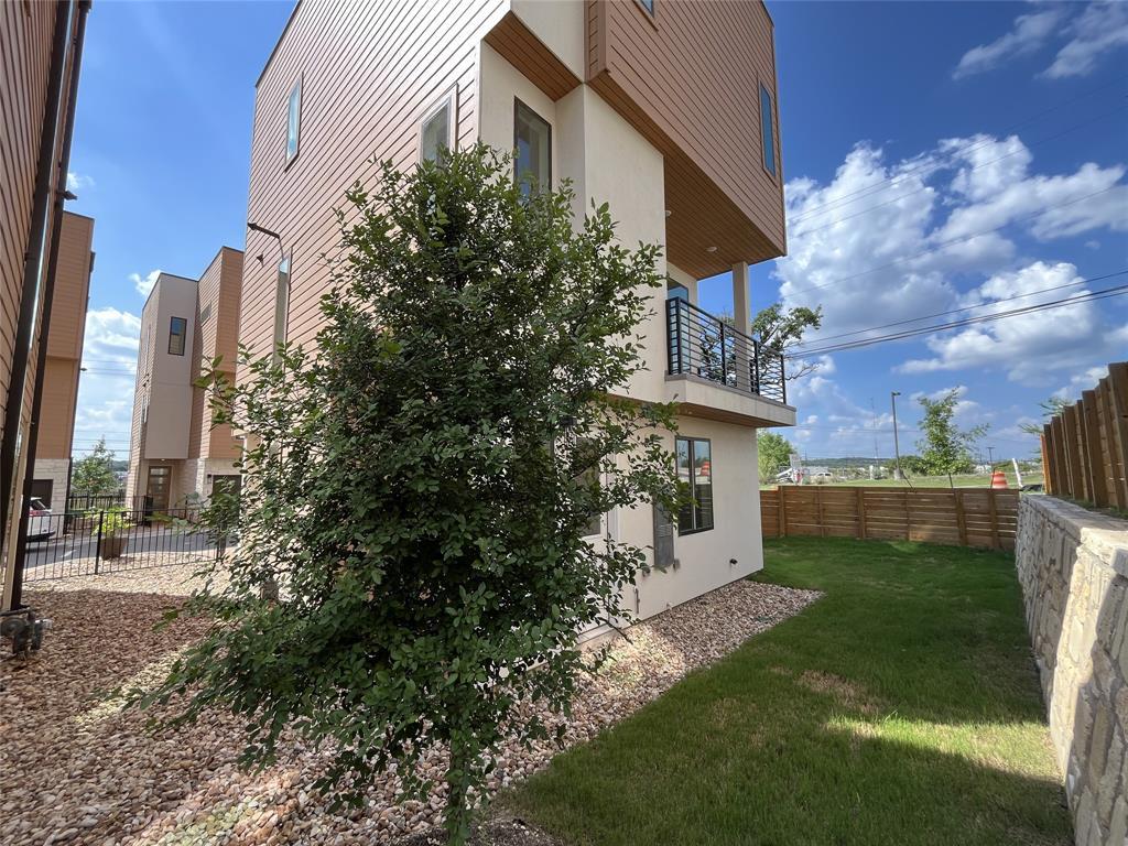 6825 Wolfcreek PASS # 3