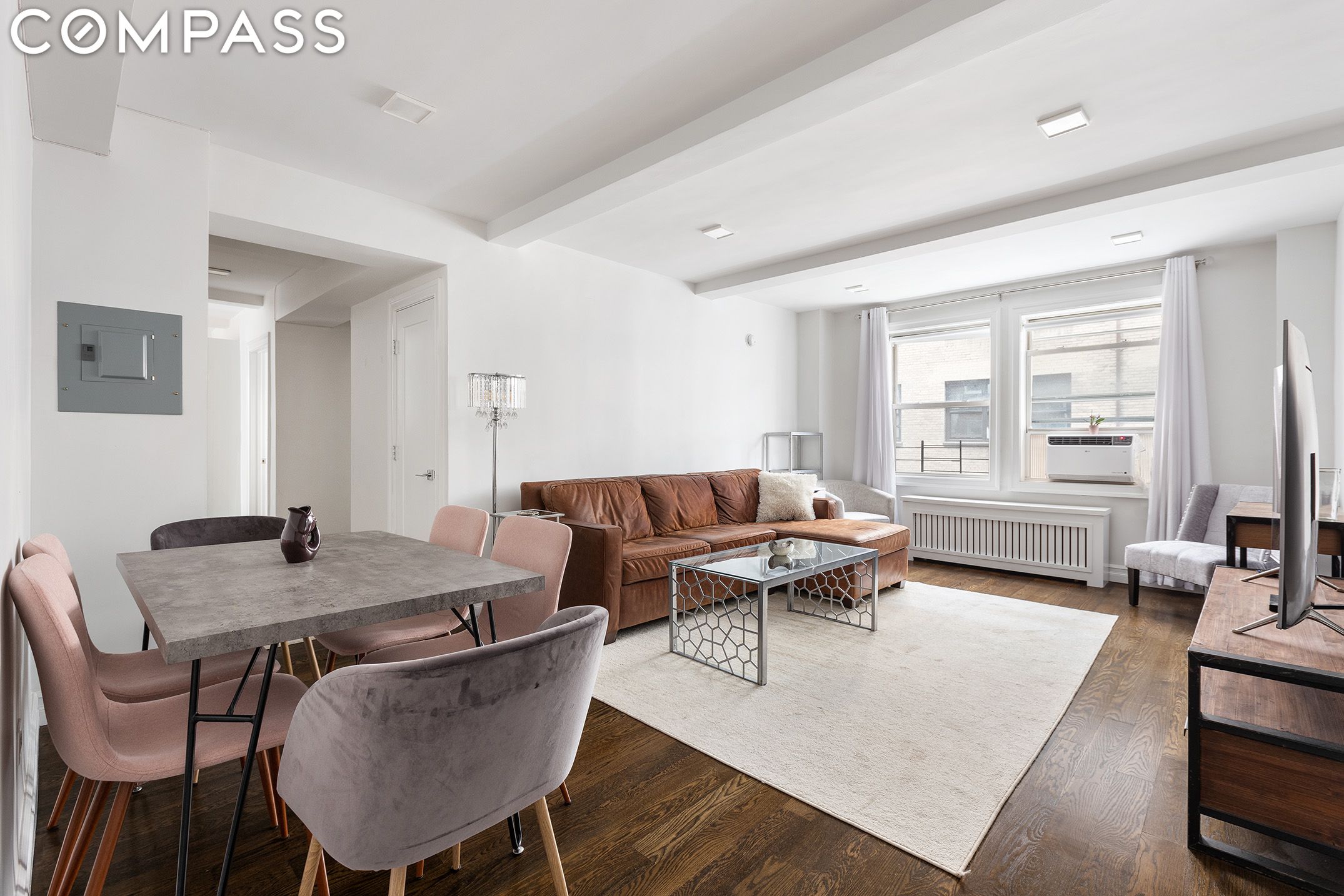 321 E 43rd Street 405