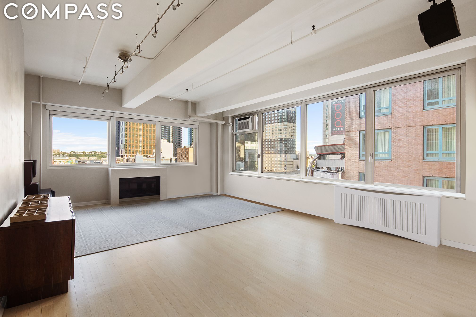 347 W 39th Street 8N