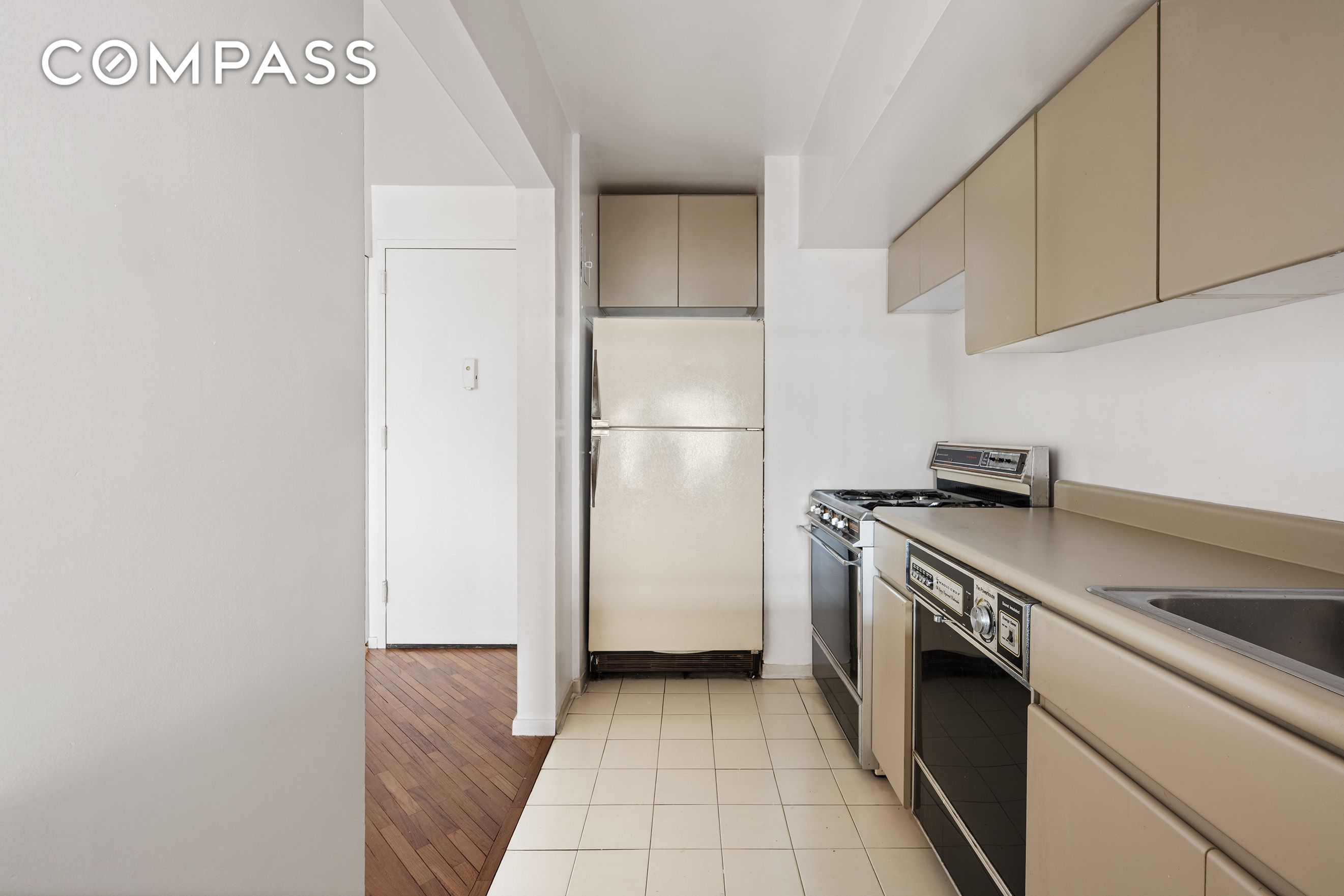 400 E 70th Street 1903