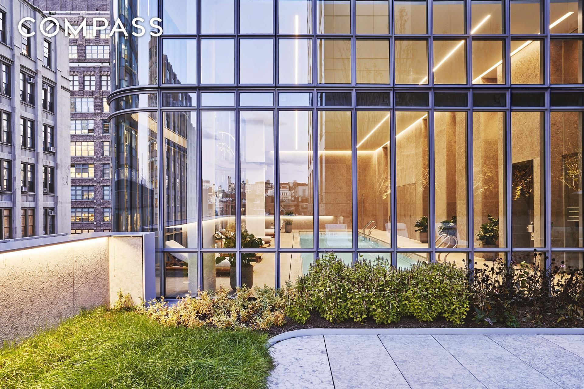 565 Broome Street N12E