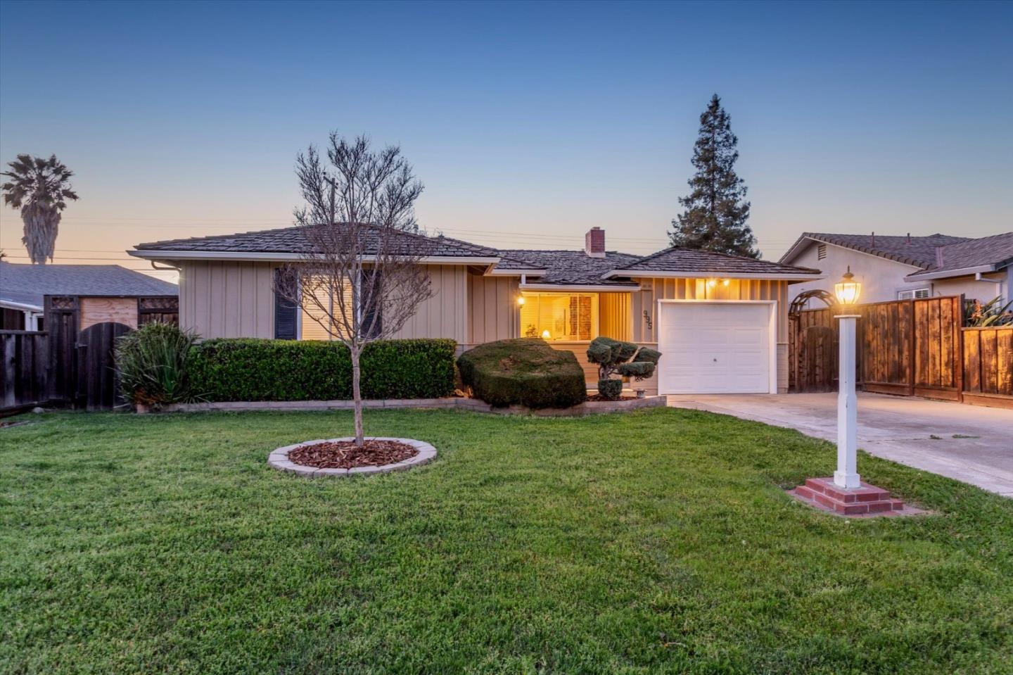 995 Melbourne Boulevard