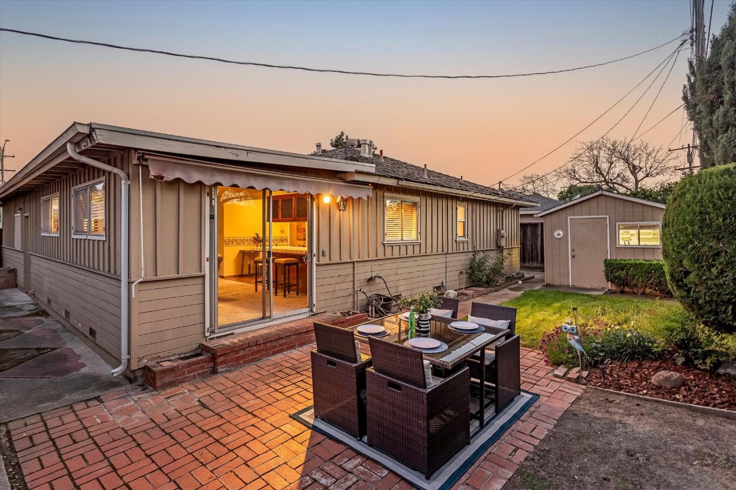 995 Melbourne Boulevard