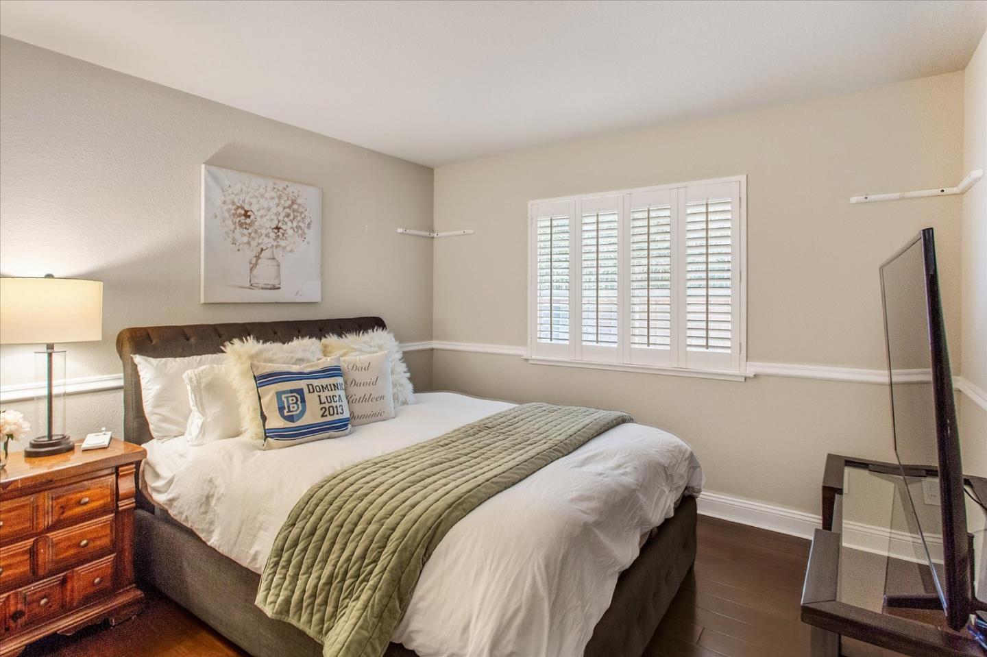 918 University Avenue