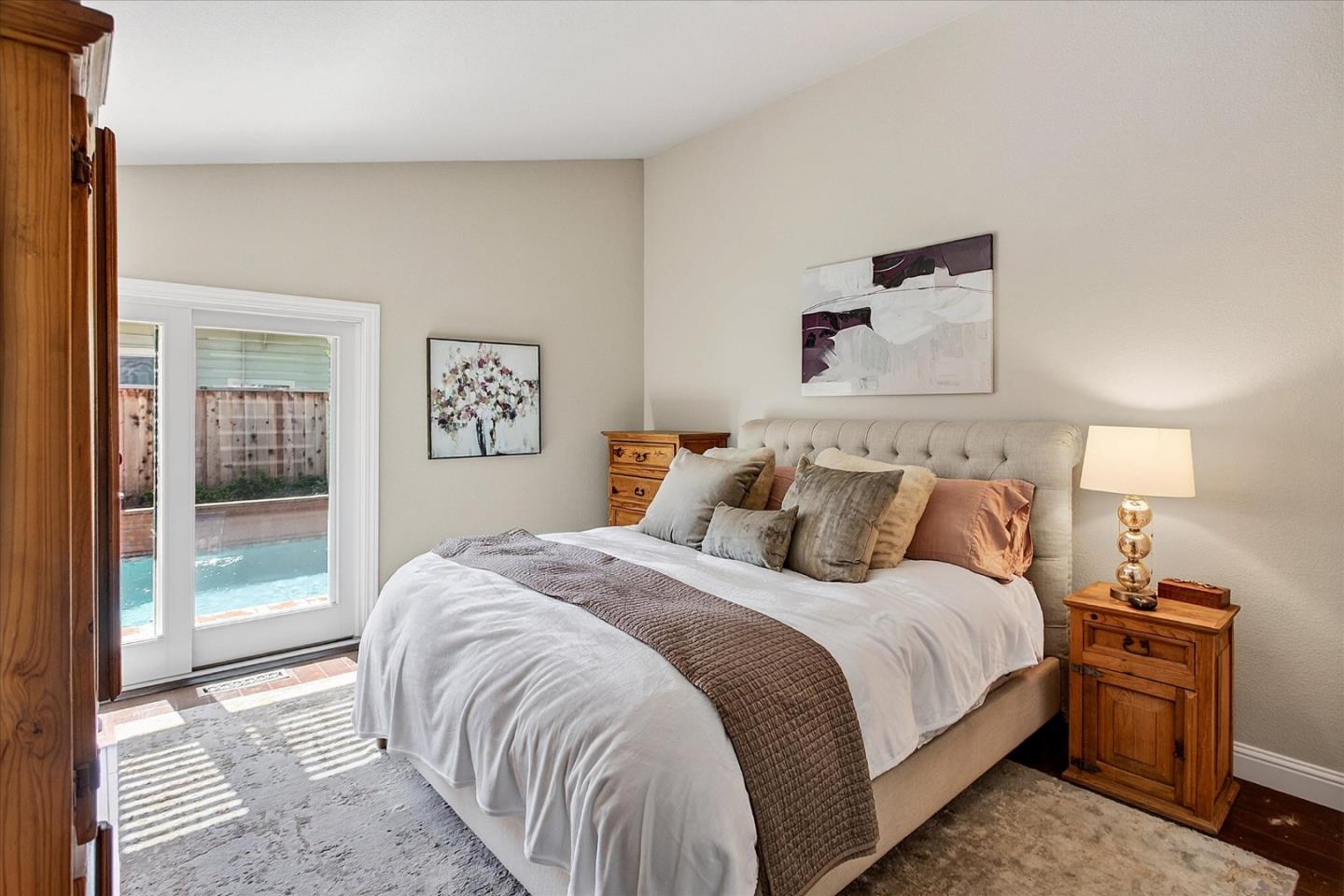 918 University Avenue