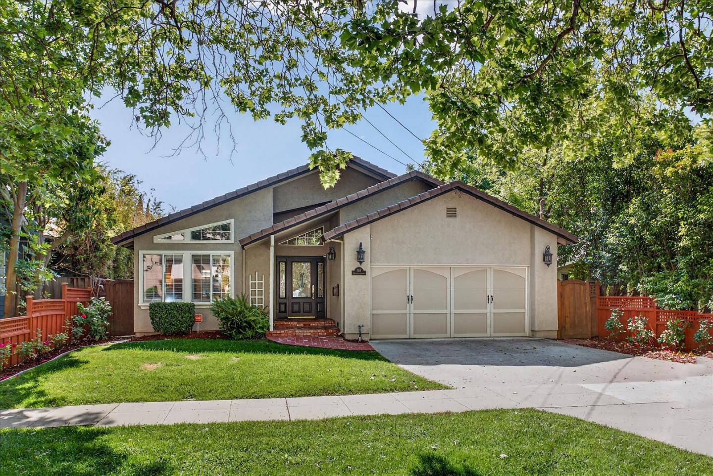 918 University Avenue