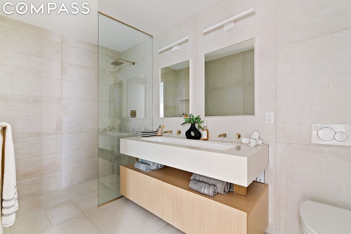 199 Conover Street TH-C