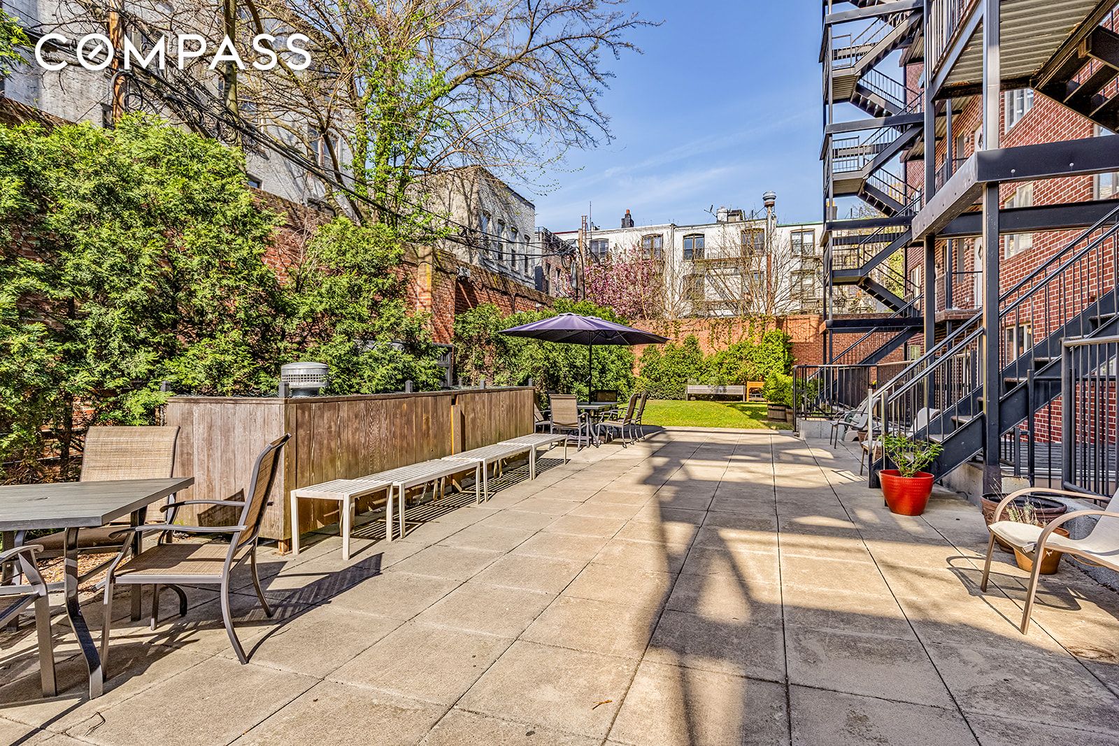 372 15th Street 2A