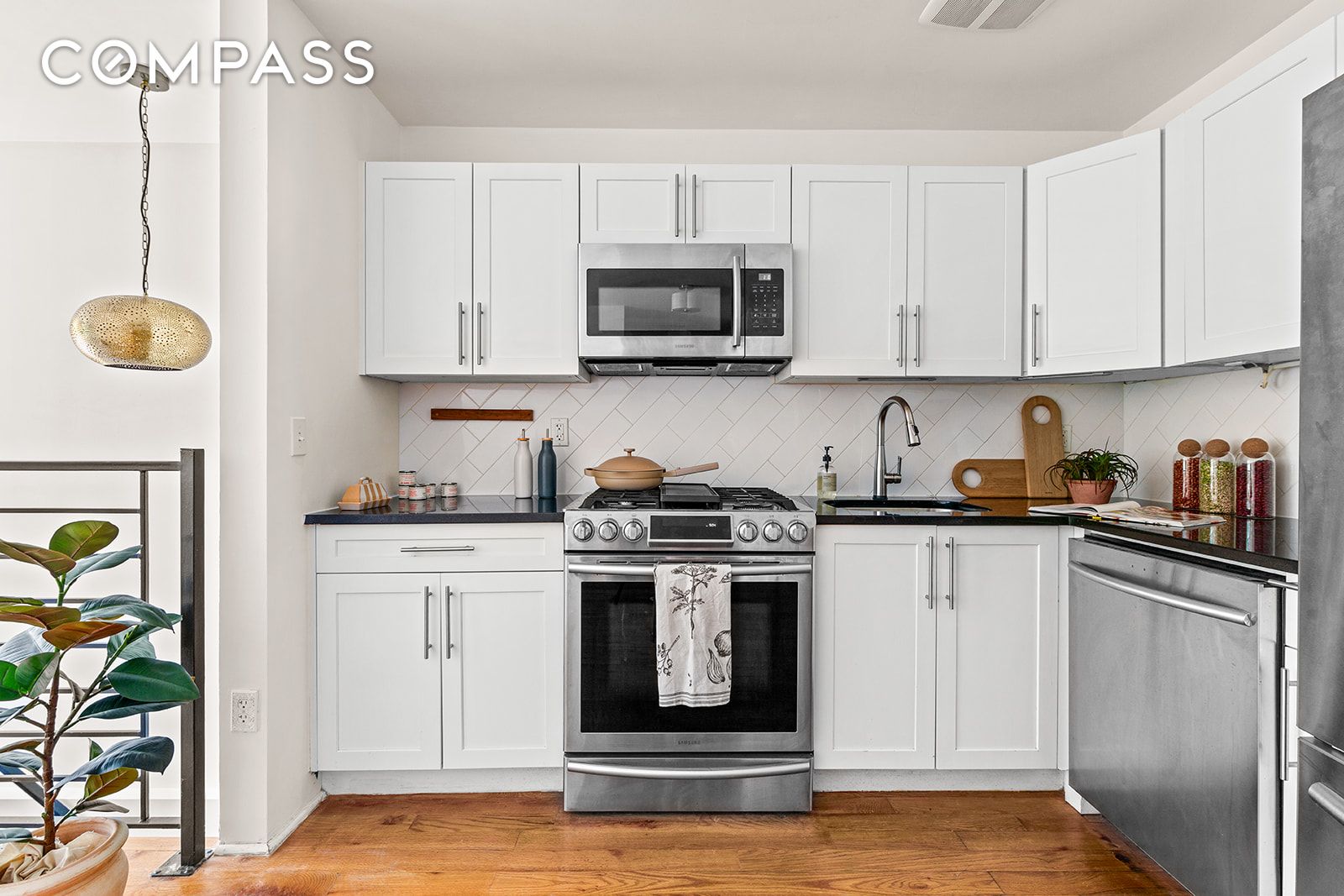 120 Pulaski Street 1B