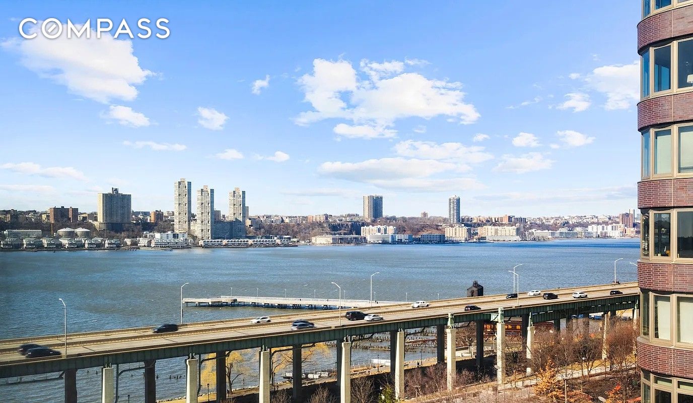 120 Riverside Boulevard 9L