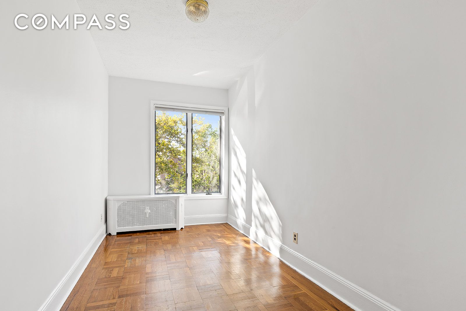 3313 Ave P
