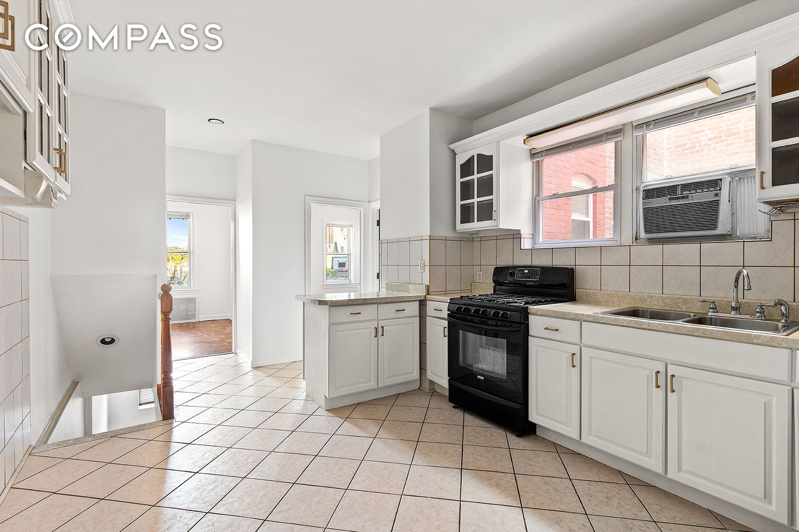 3313 Ave P