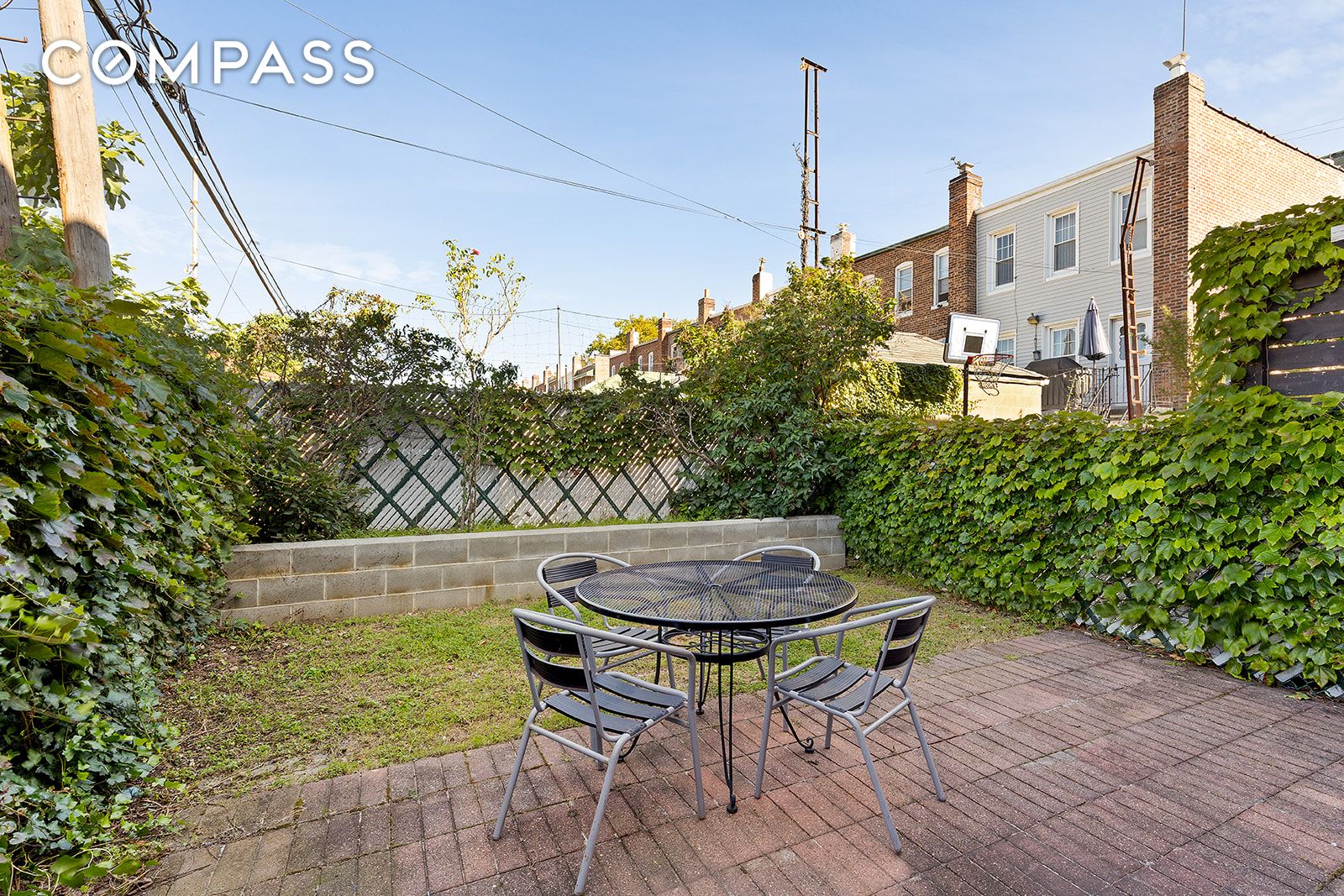 3313 Ave P