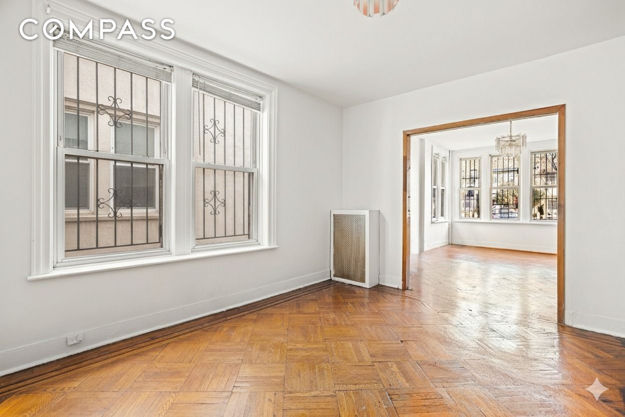 742 44th Street