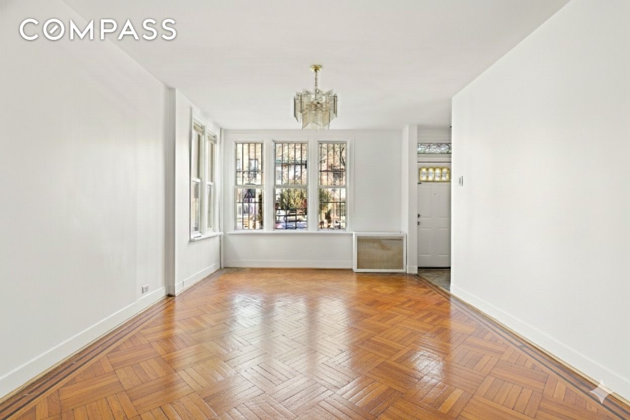 742 44th Street