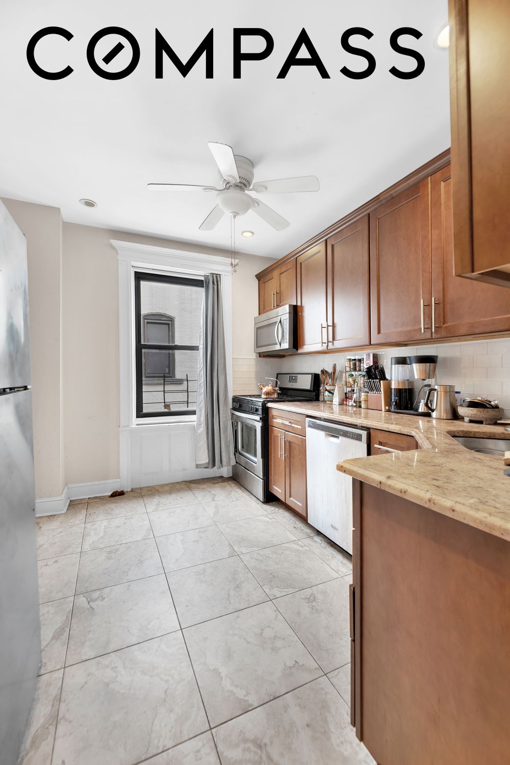 571 8th Street