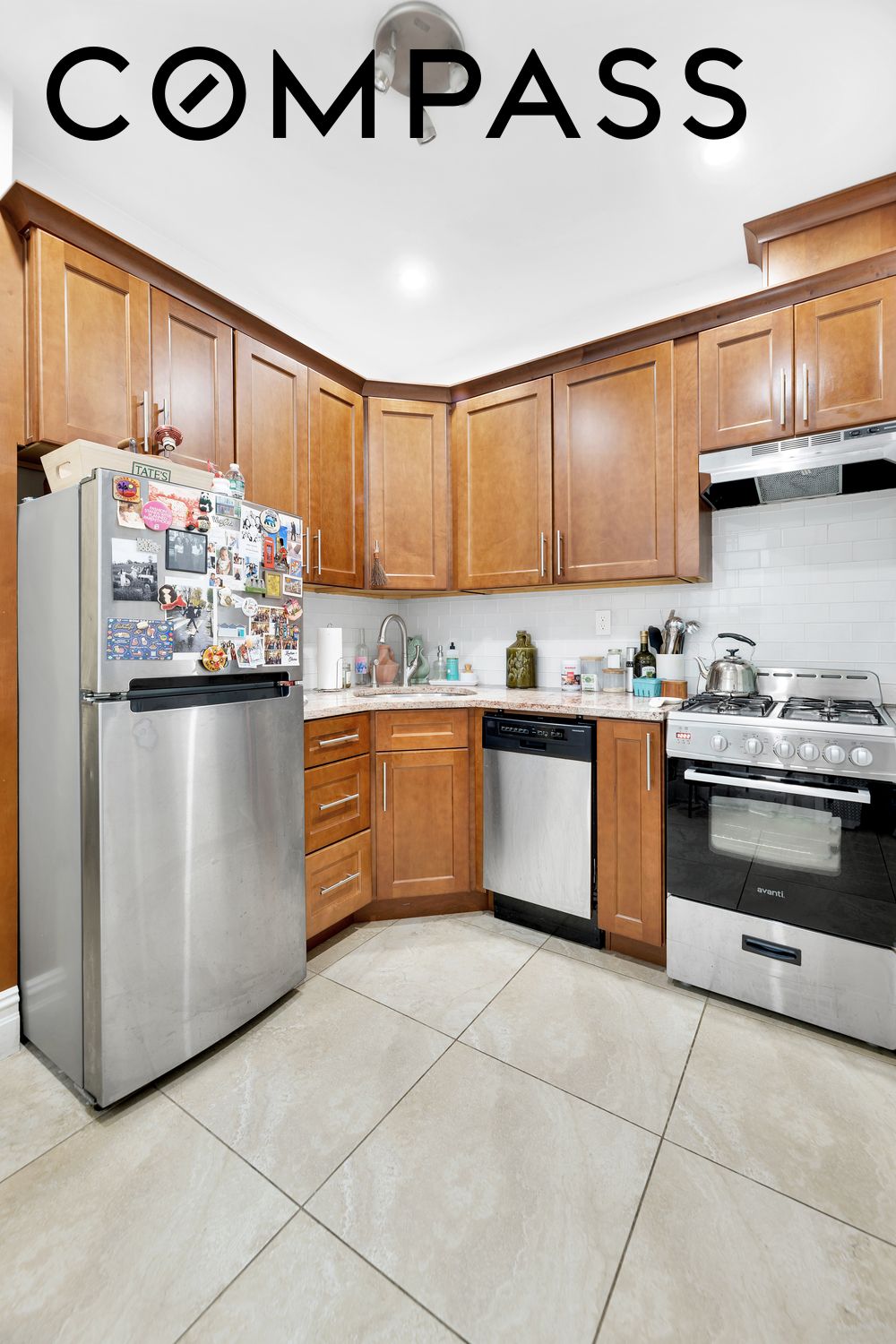 571 8th Street