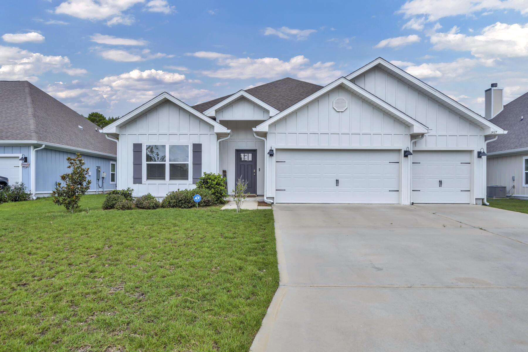 1427 Ballyhoo Drive