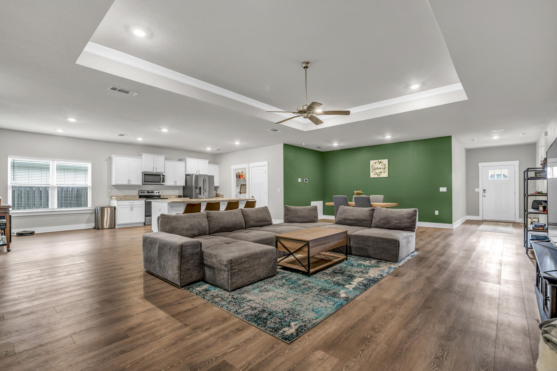 1427 Ballyhoo Drive
