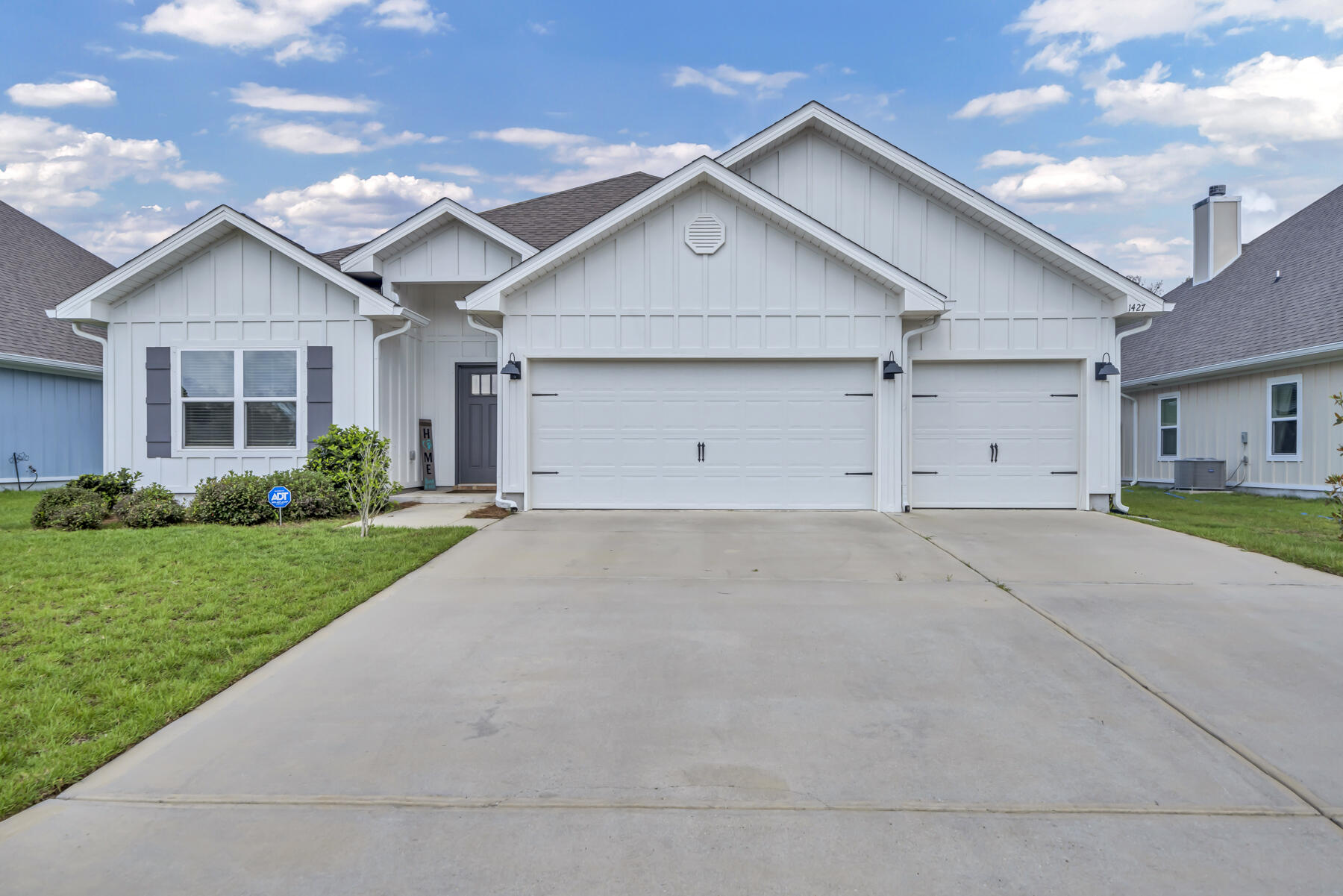 1427 Ballyhoo Drive