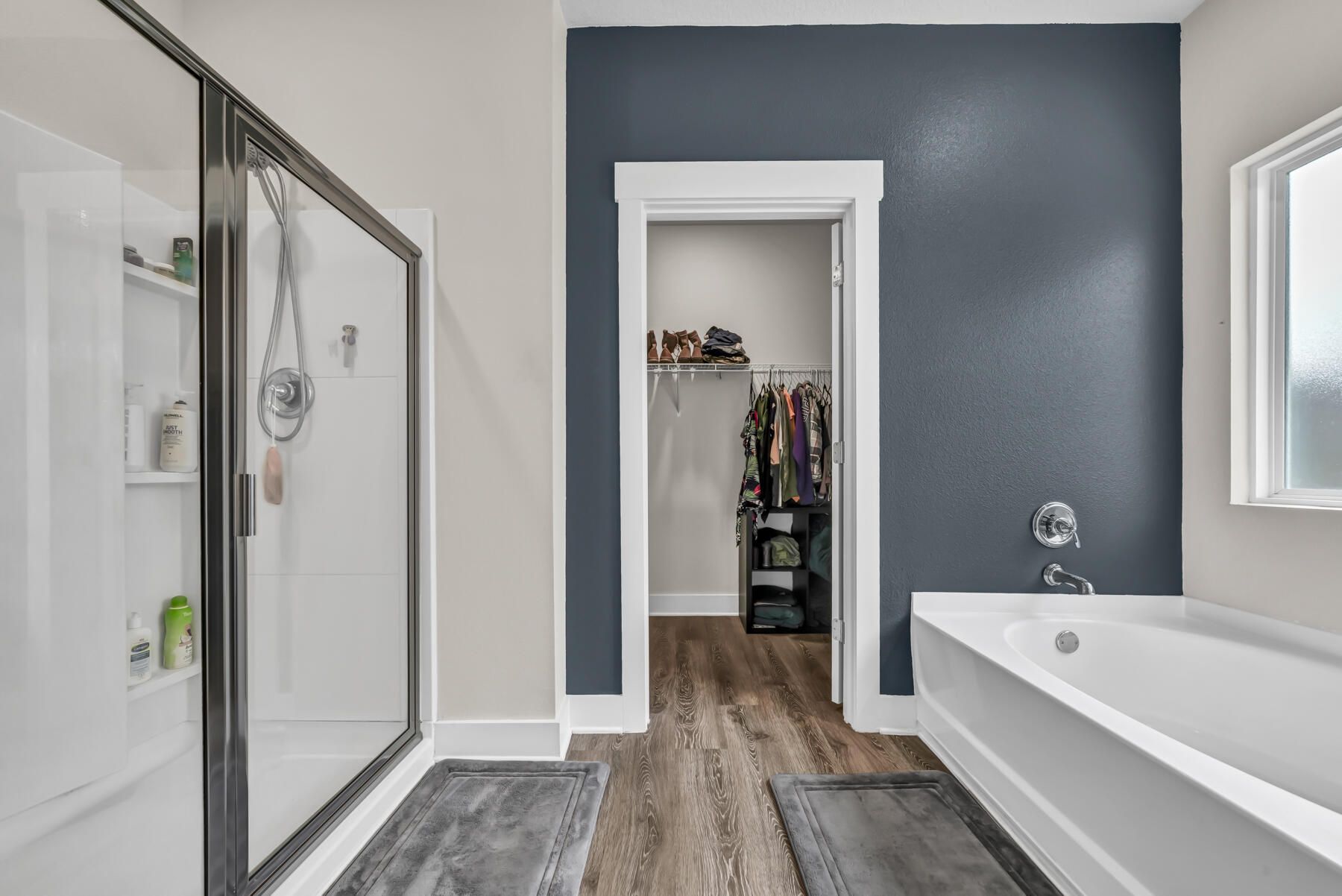 1427 Ballyhoo Drive