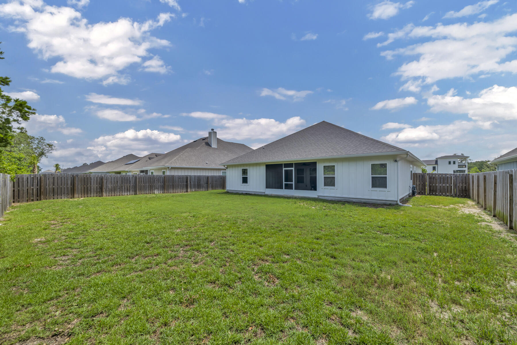 1427 Ballyhoo Drive