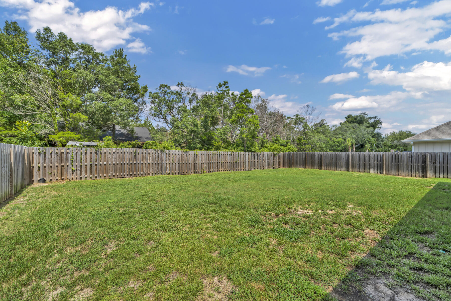 1427 Ballyhoo Drive