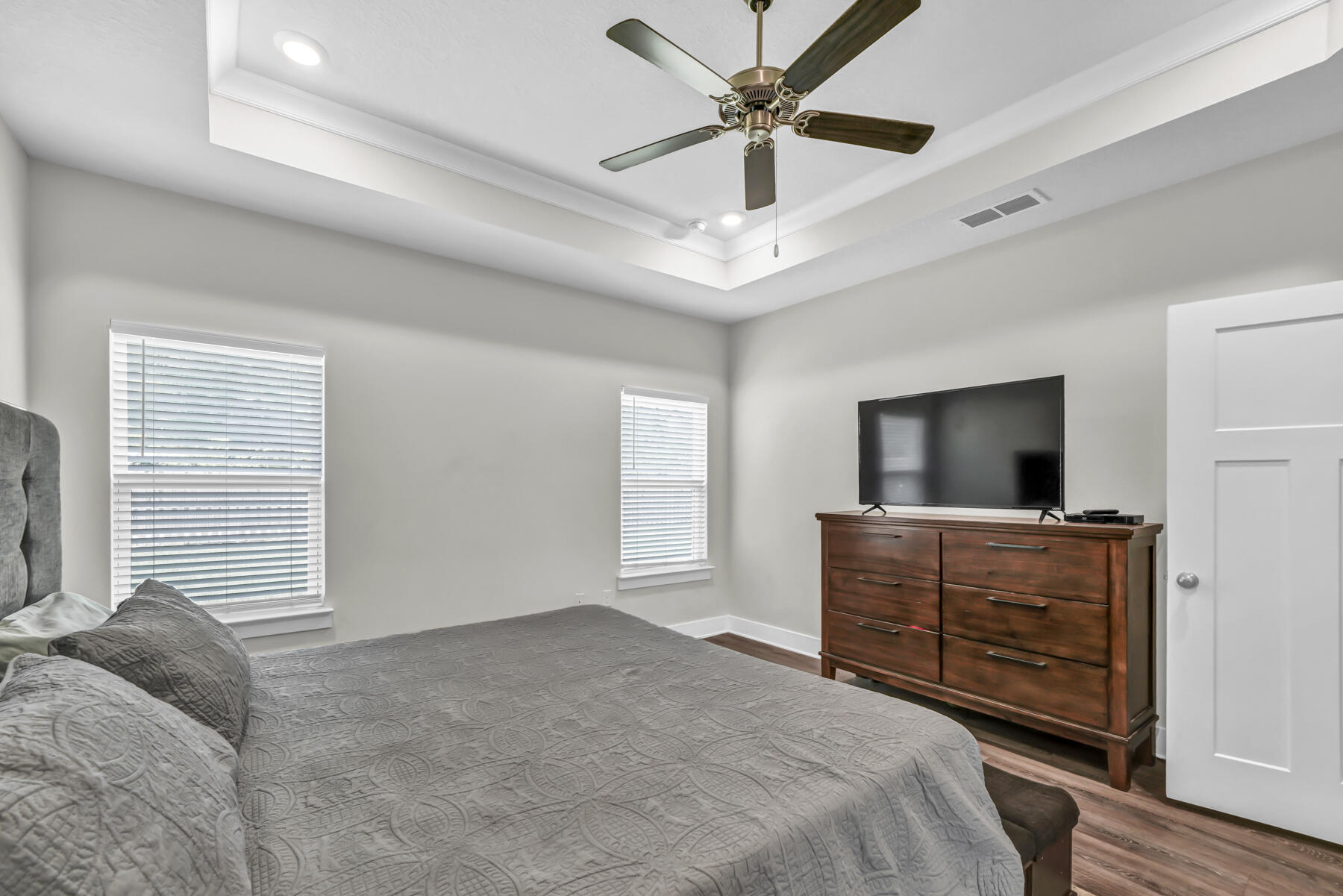1427 Ballyhoo Drive