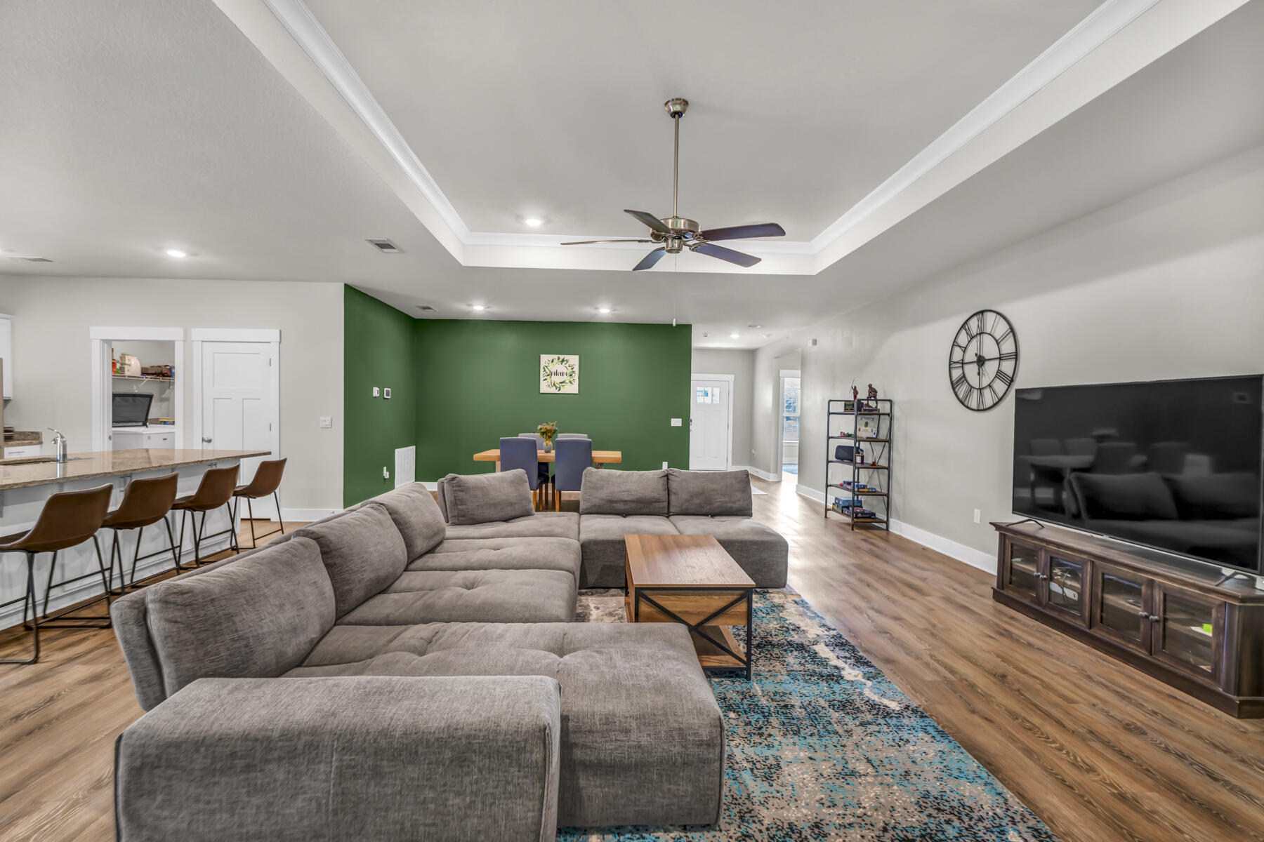 1427 Ballyhoo Drive
