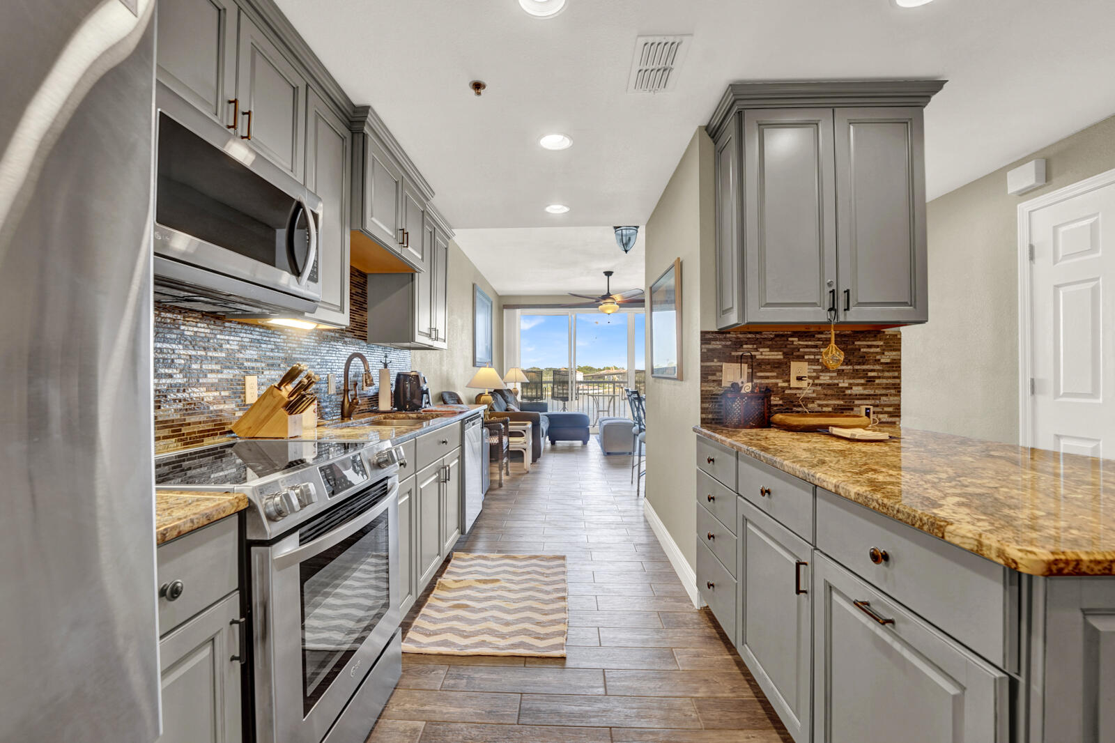 321 Bream Avenue UNIT 409